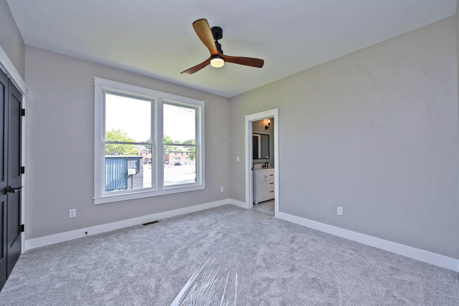 1217 Russell Street Property Photo 33