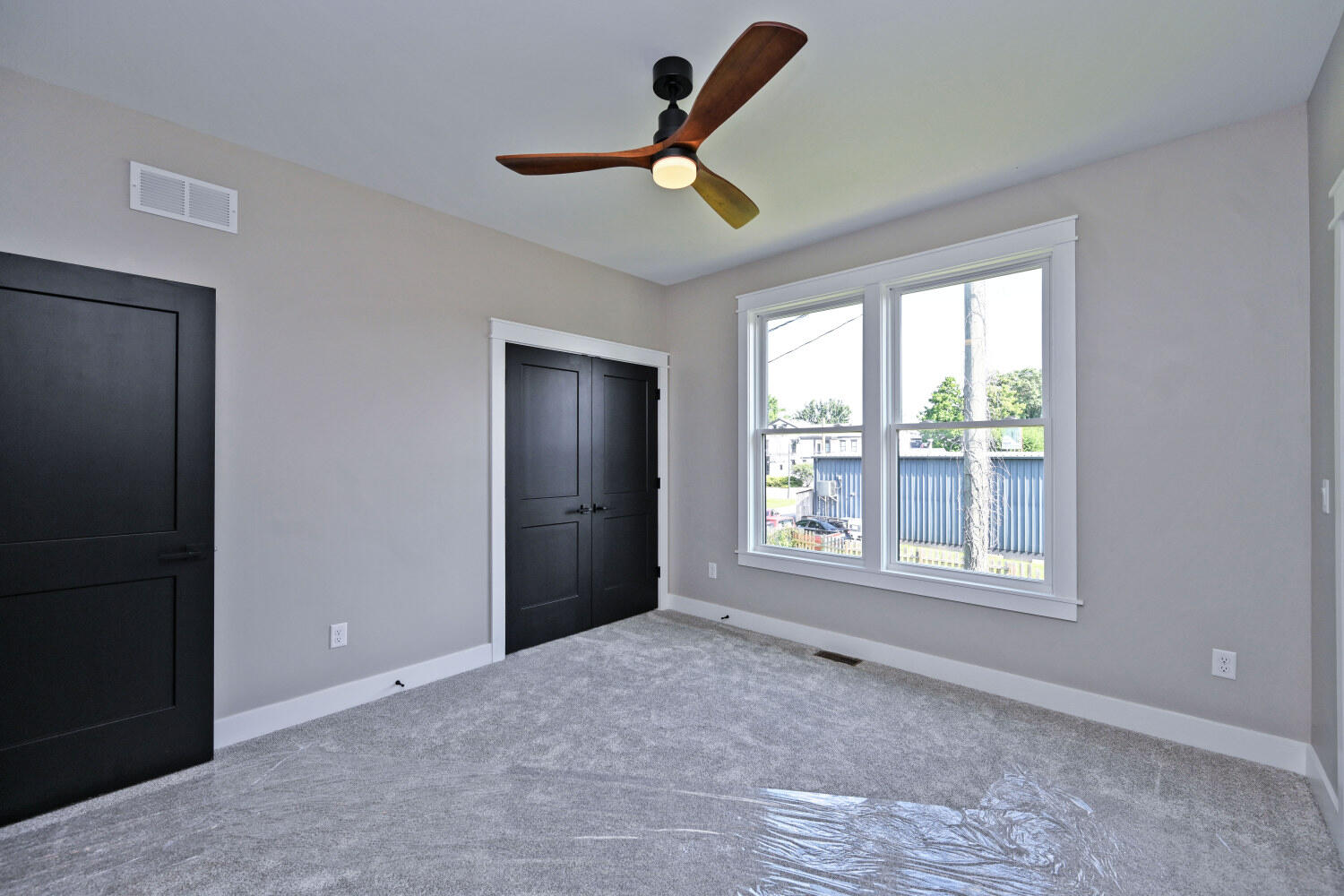 1217 Russell Street Property Photo 34