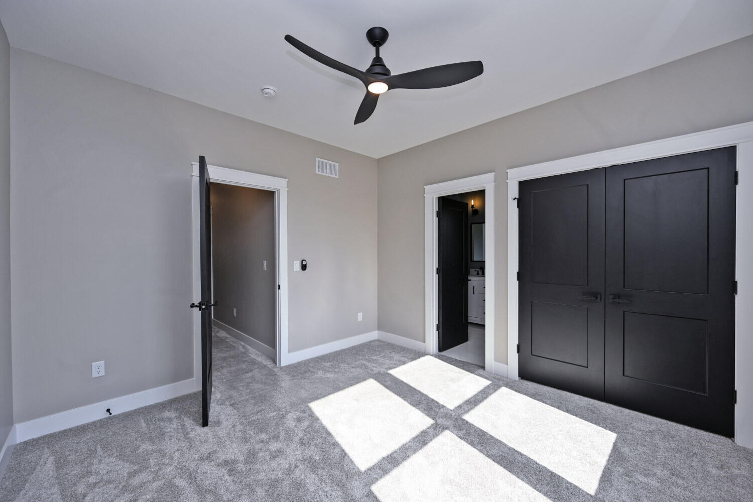 1217 Russell Street Property Photo 42