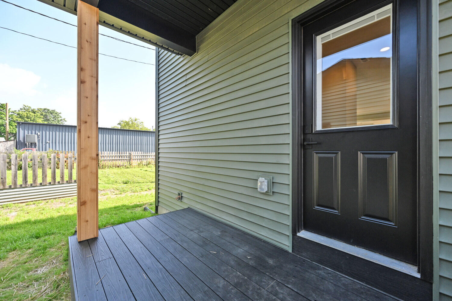 1217 Russell Street Property Photo 45
