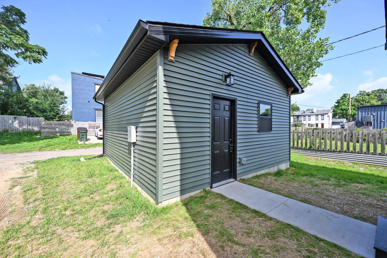 1217 Russell Street Property Photo 47