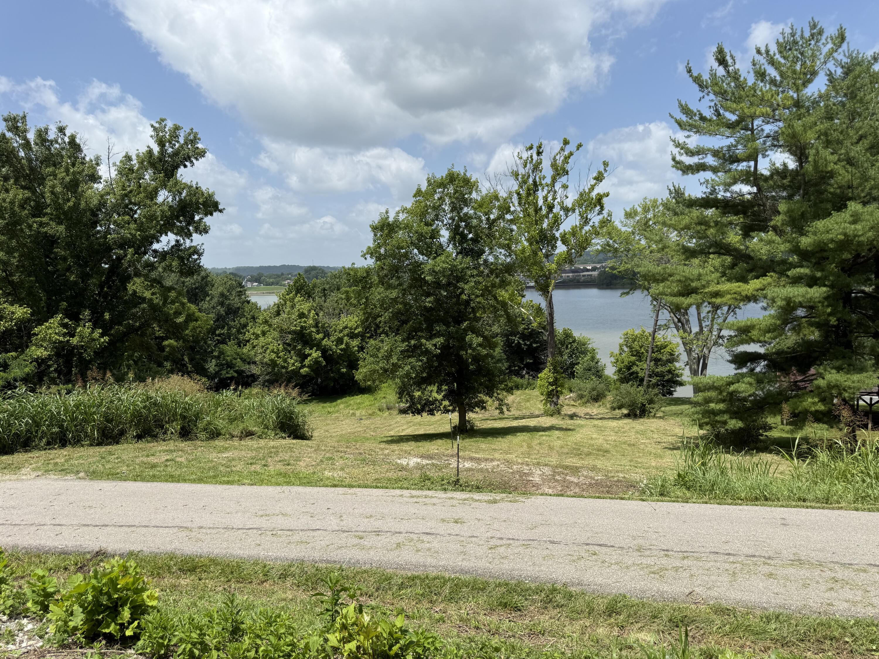 9264 Lower River Road Property Photo 1