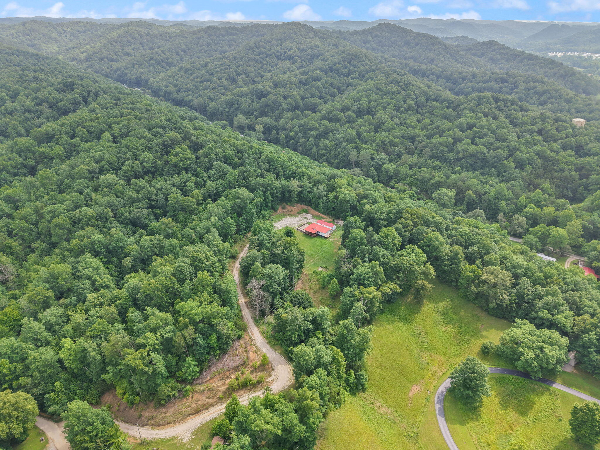 414 Coldiron Hollow Property Photo 2
