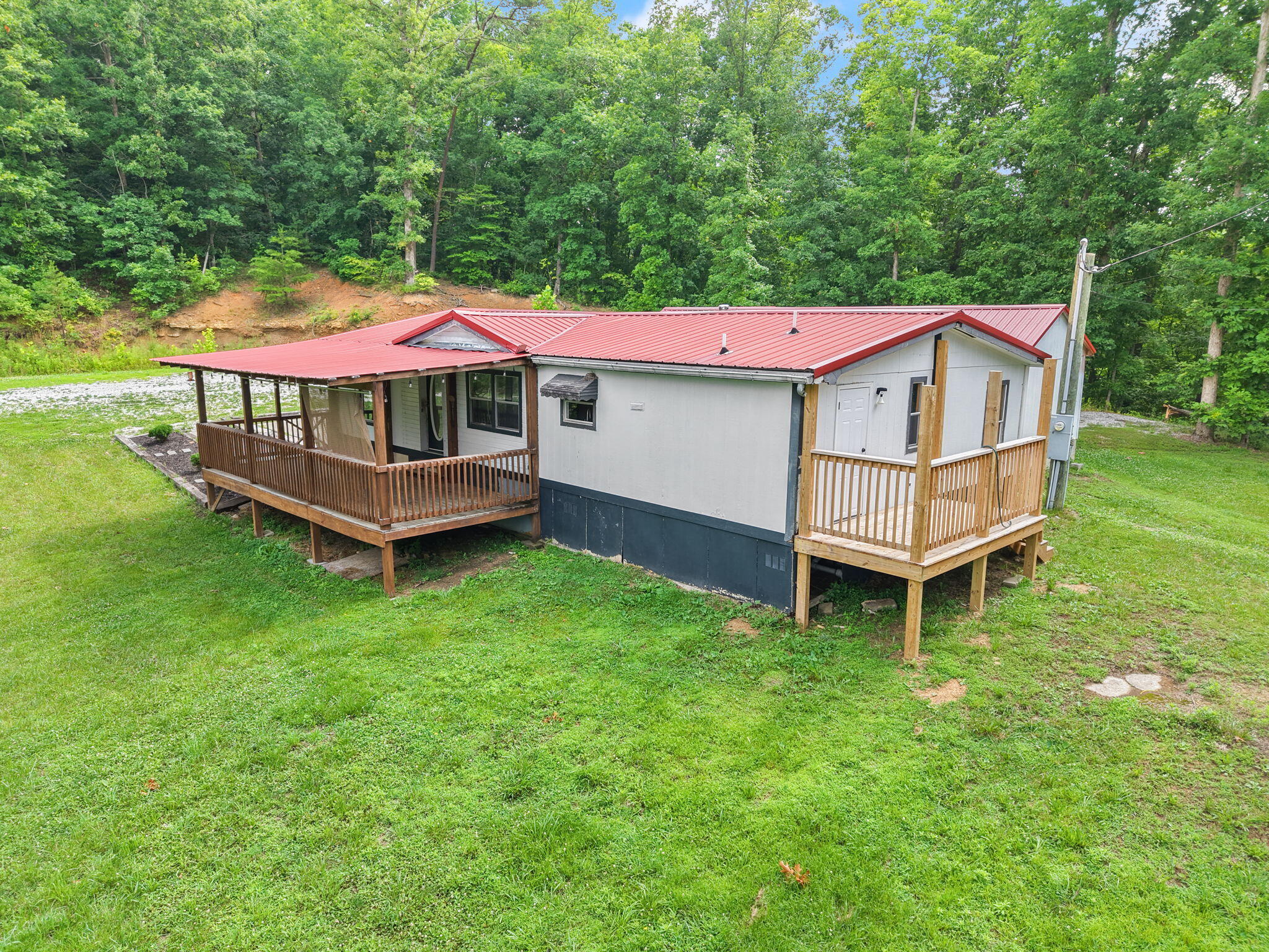 414 Coldiron Hollow Property Photo 12