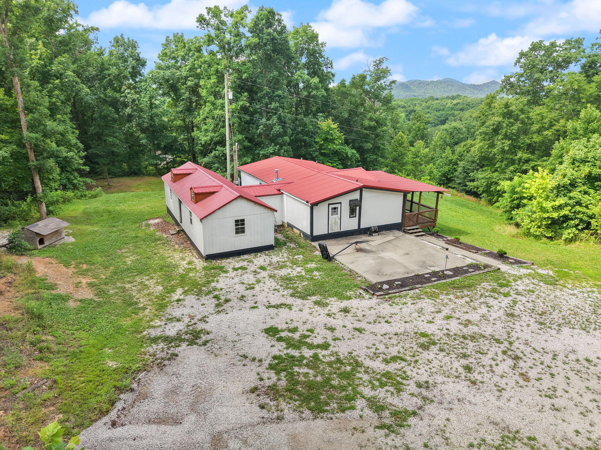 414 Coldiron Hollow Property Photo 15