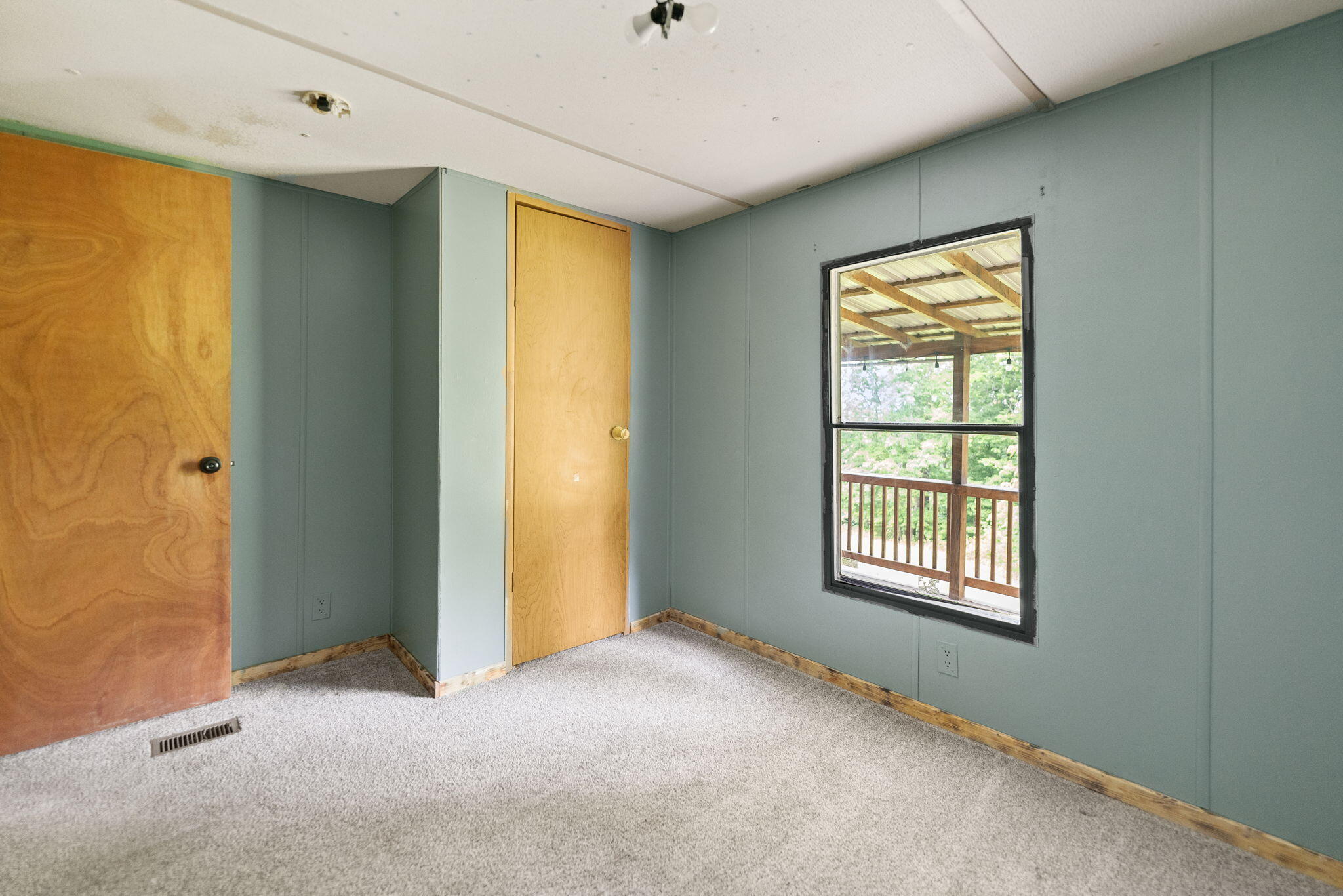 414 Coldiron Hollow Property Photo 27