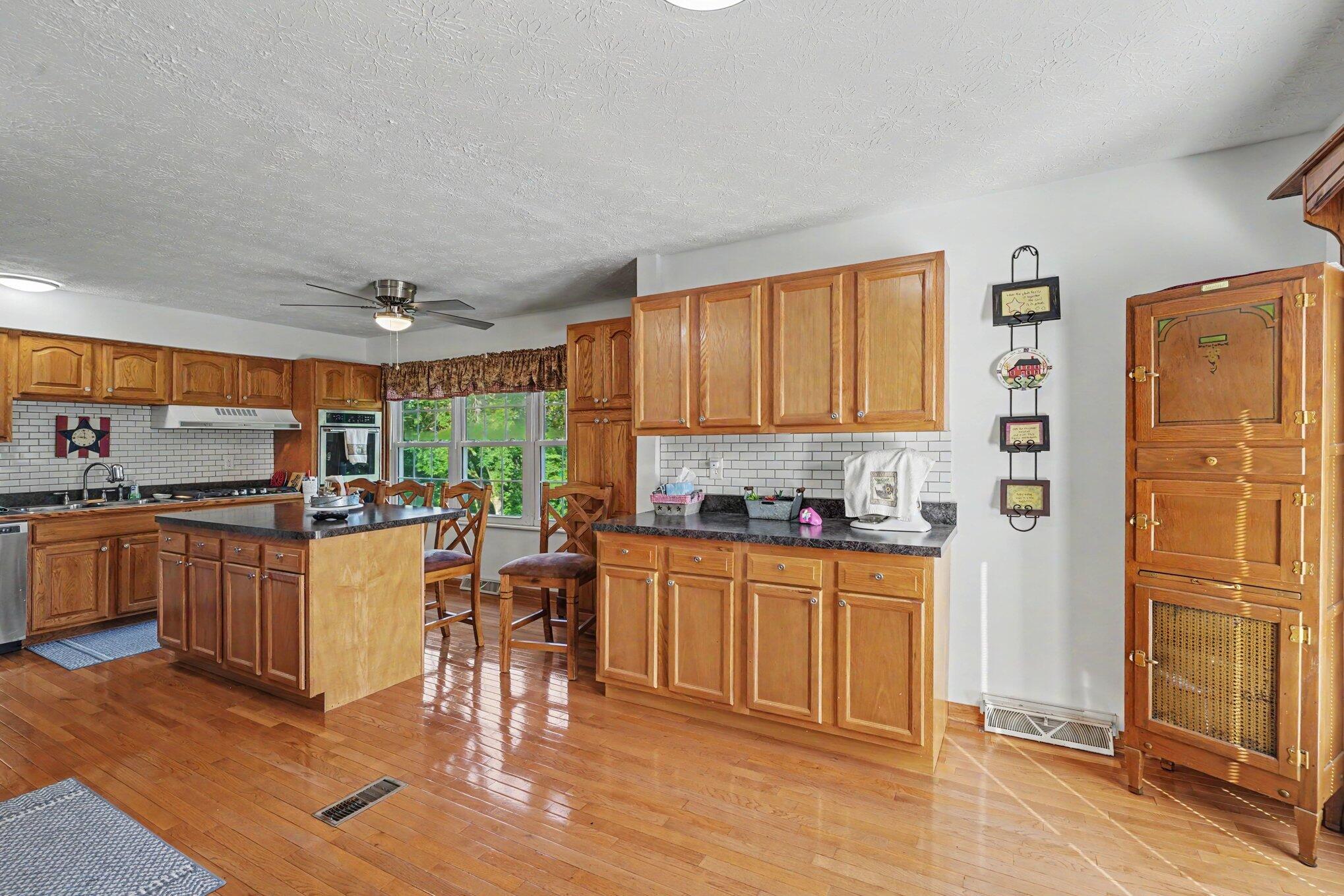 1186 Siry Road Property Photo 14
