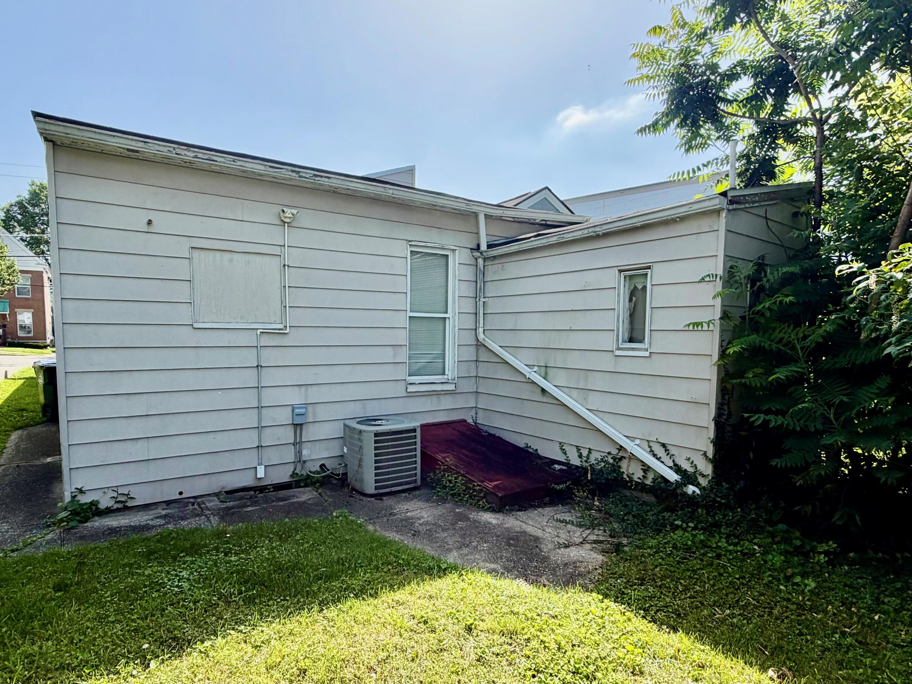 1134 Central Avenue Property Photo 7