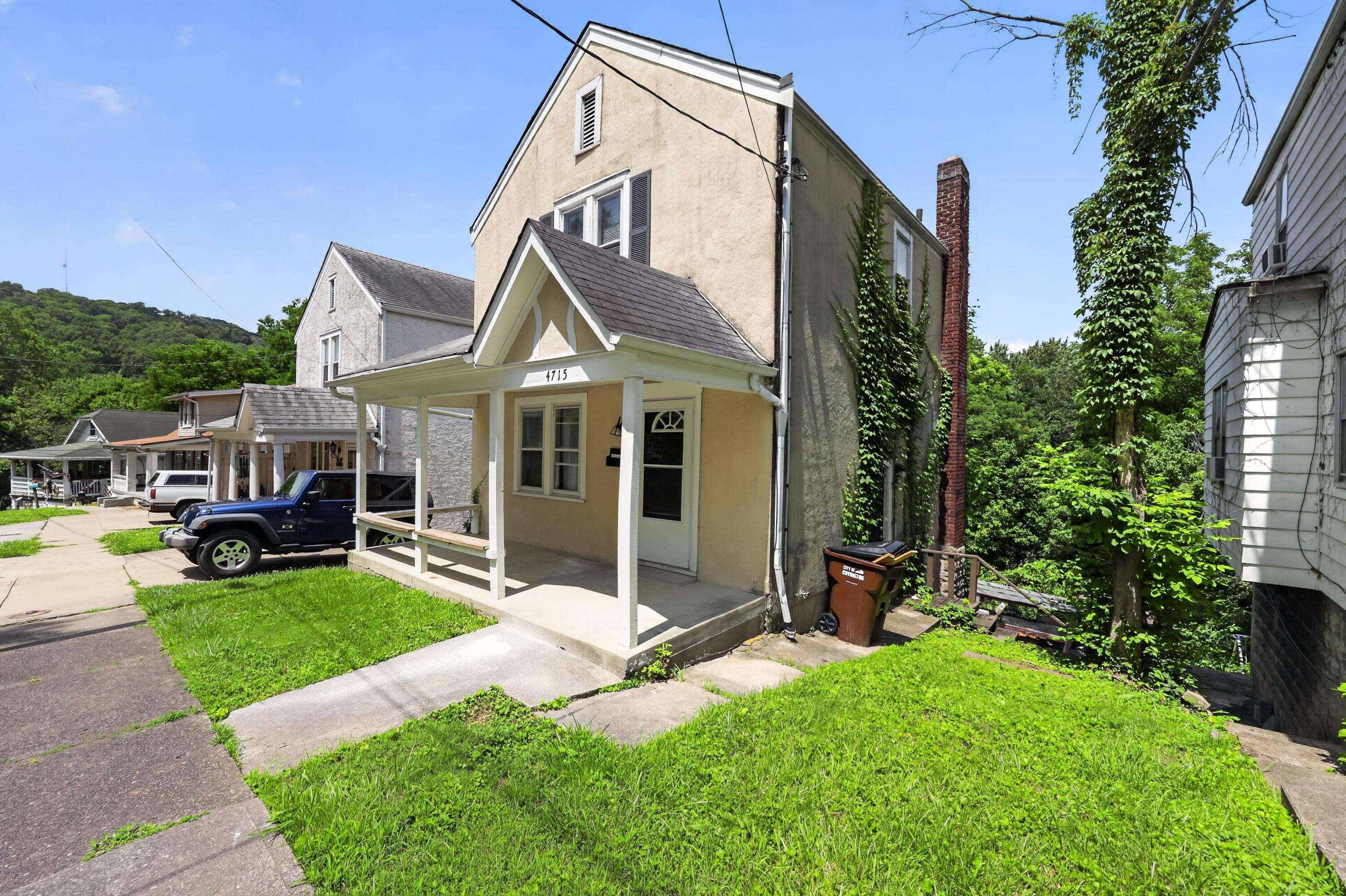 4715 Victory Avenue Property Photo 3