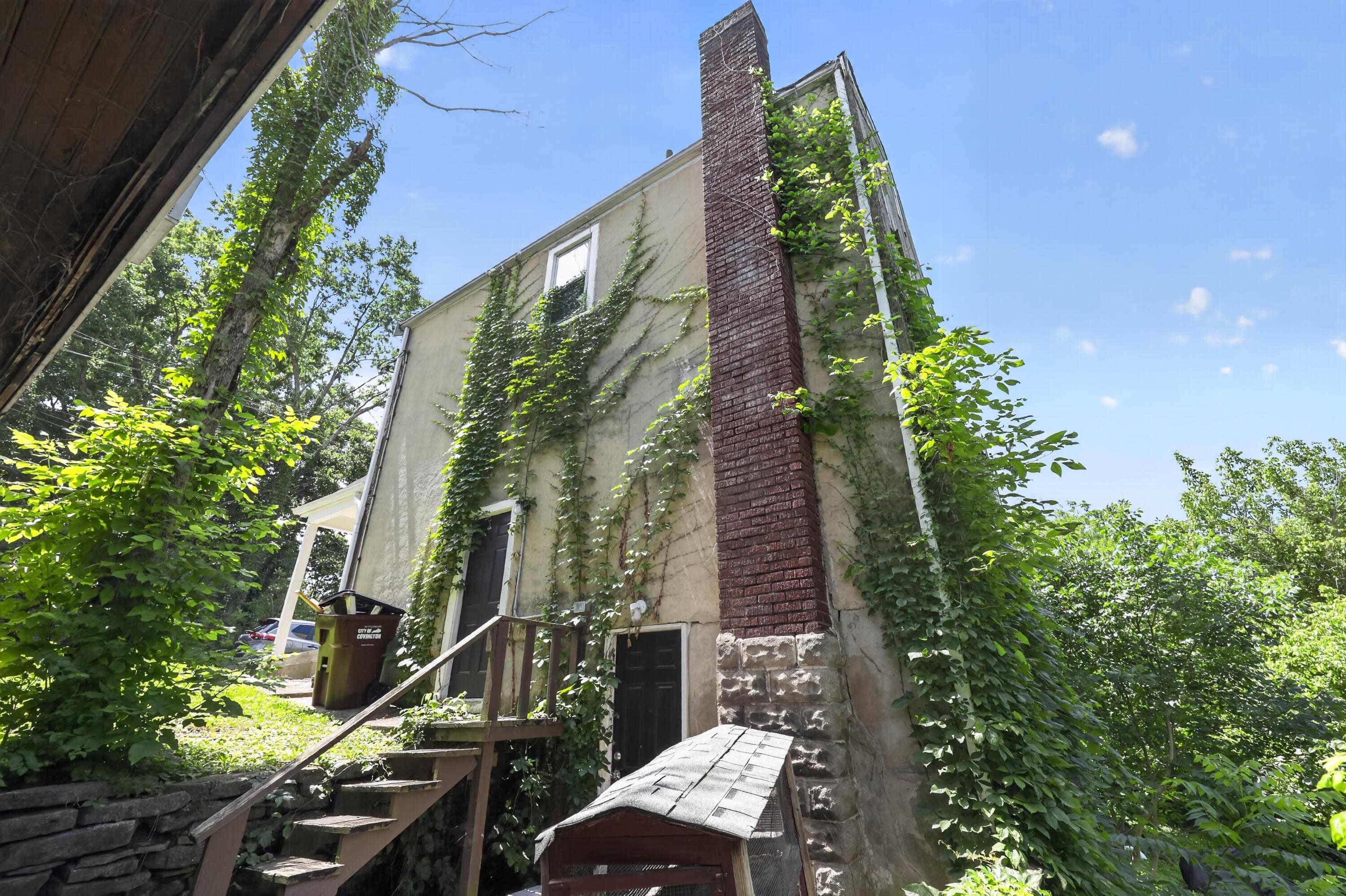 4715 Victory Avenue Property Photo 6
