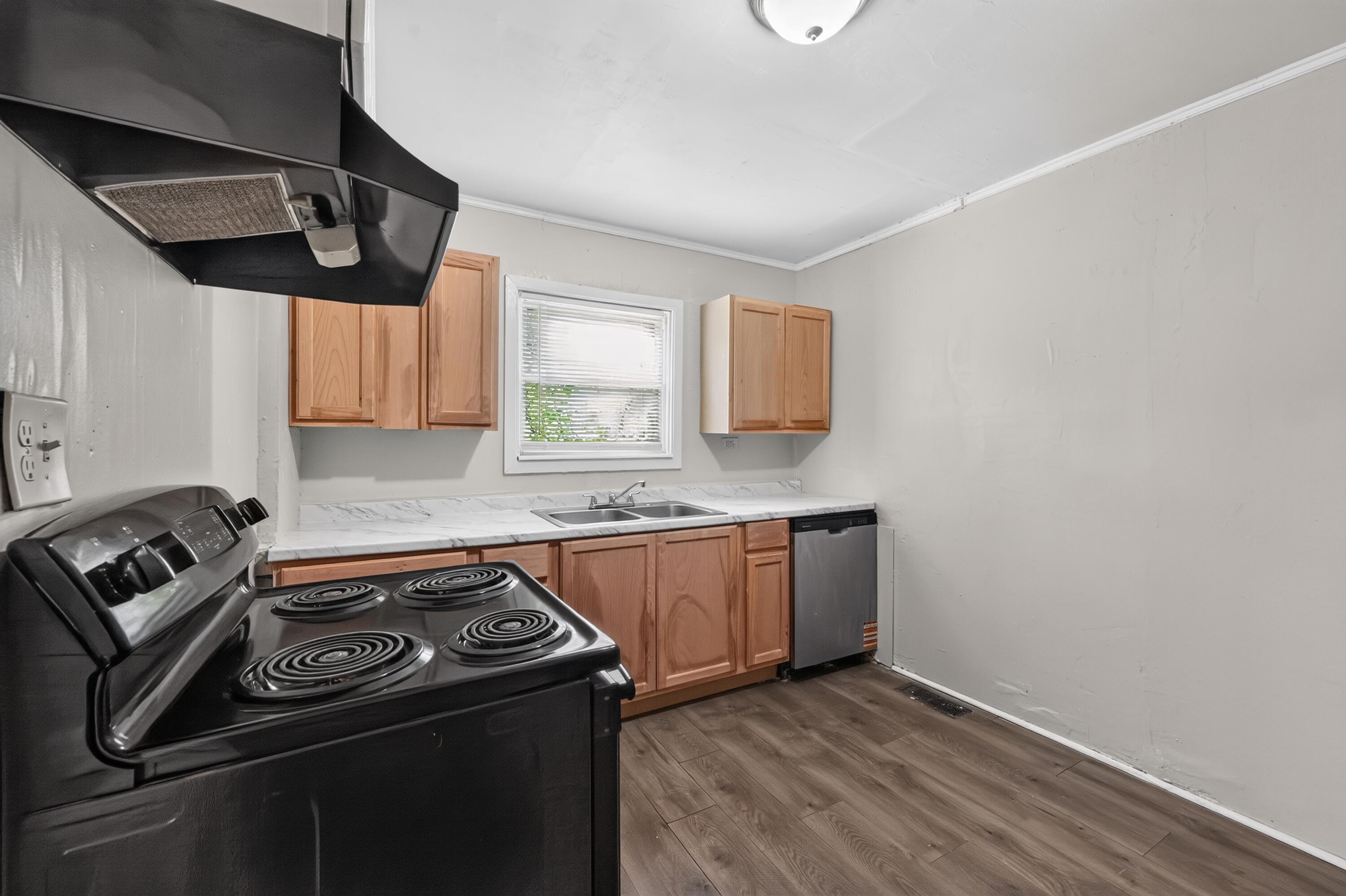 4715 Victory Avenue Property Photo 15