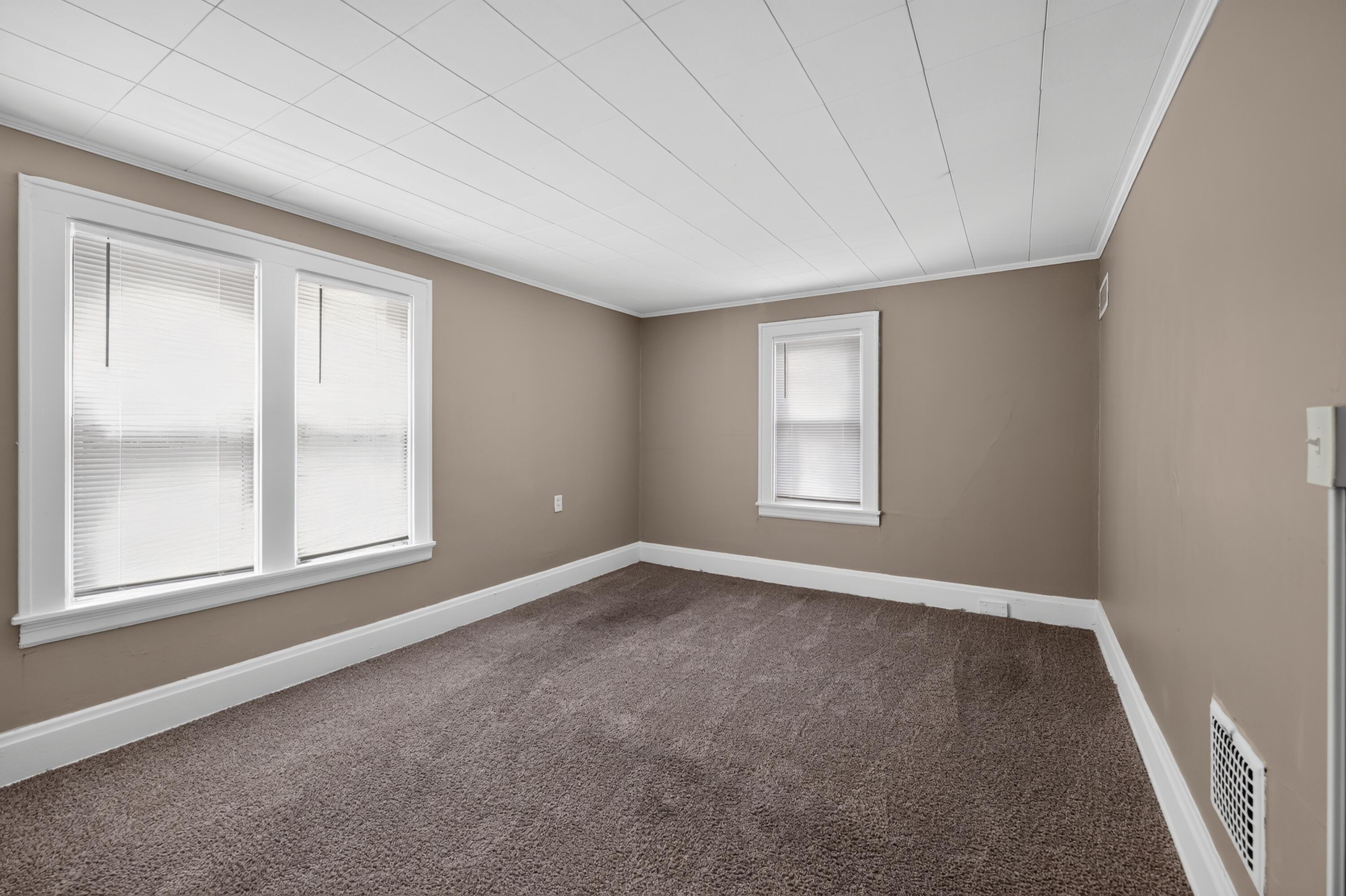 4715 Victory Avenue Property Photo 20