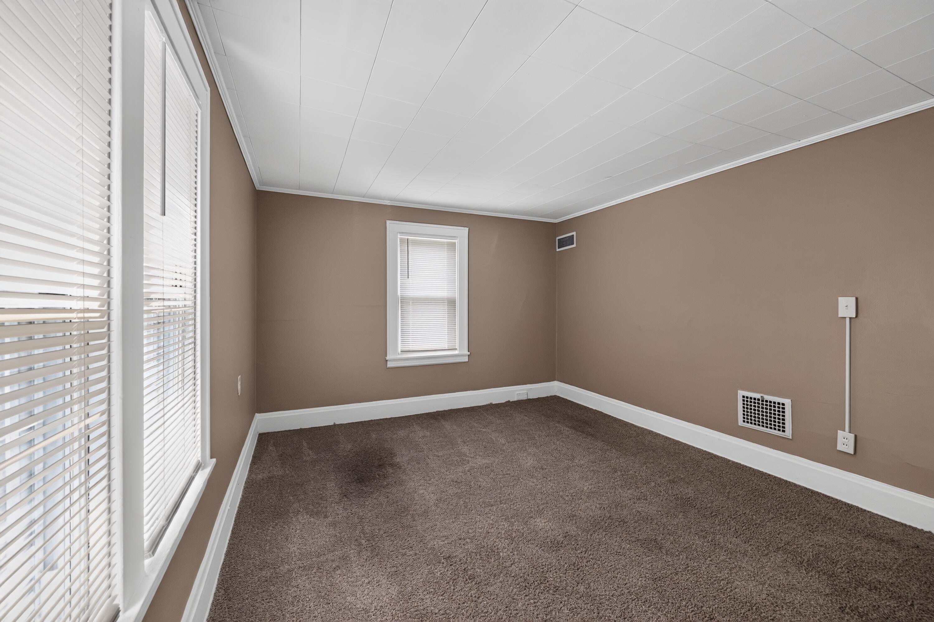 4715 Victory Avenue Property Photo 25