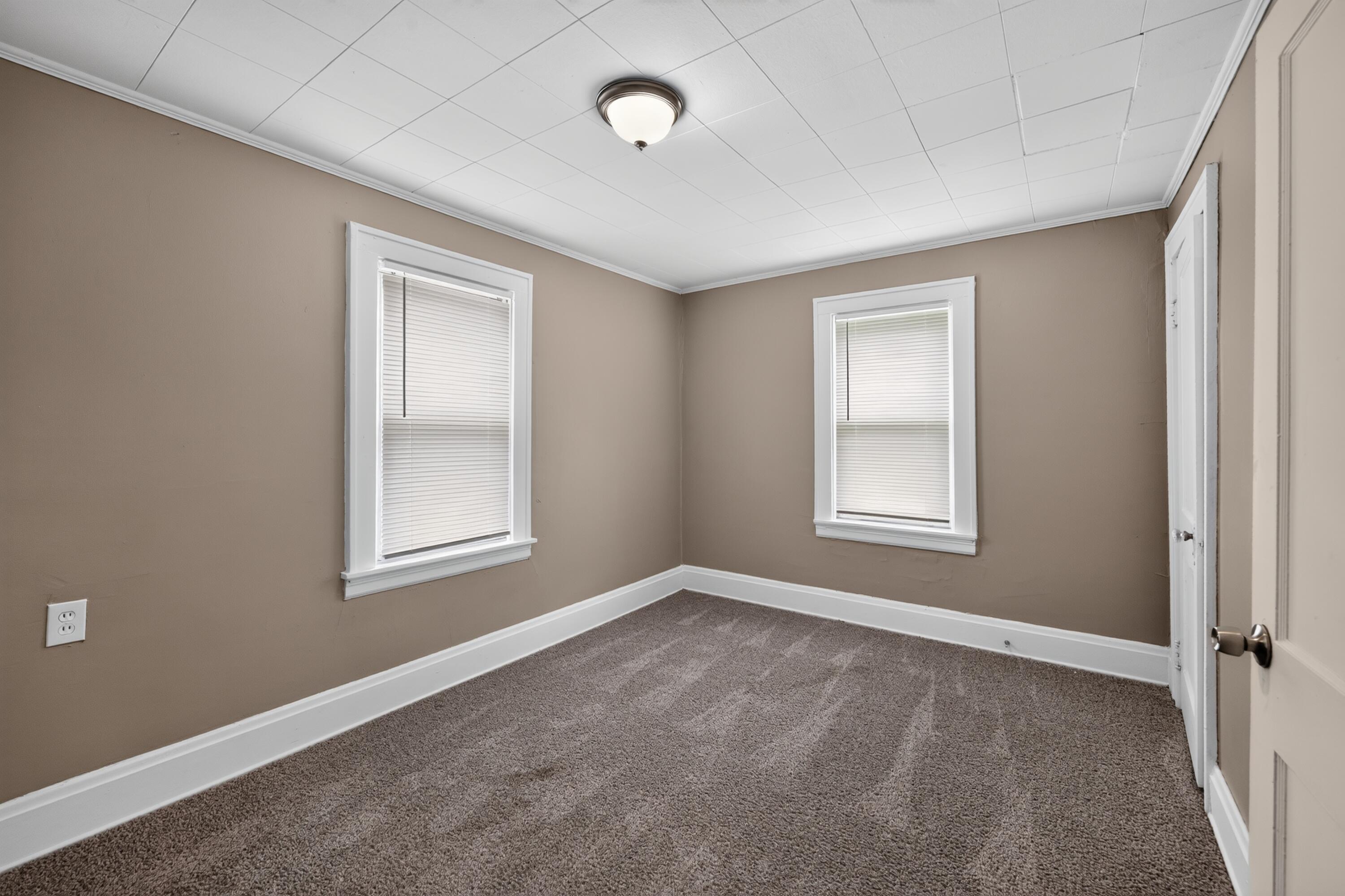 4715 Victory Avenue Property Photo 26