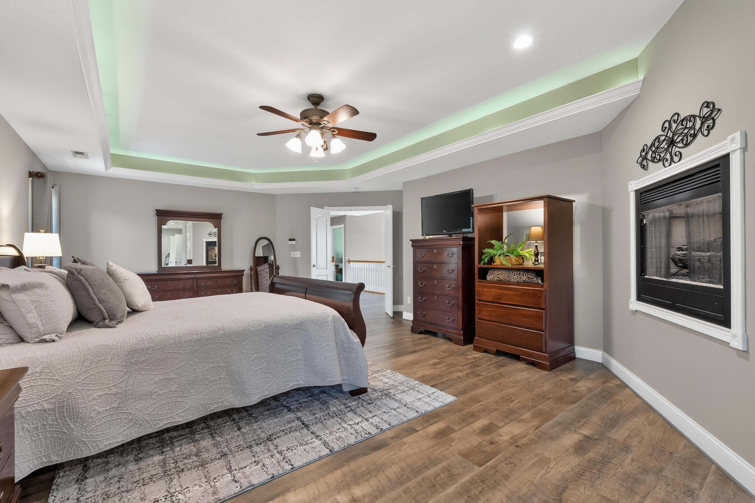 102 Harbour Pointe Drive Property Photo 31