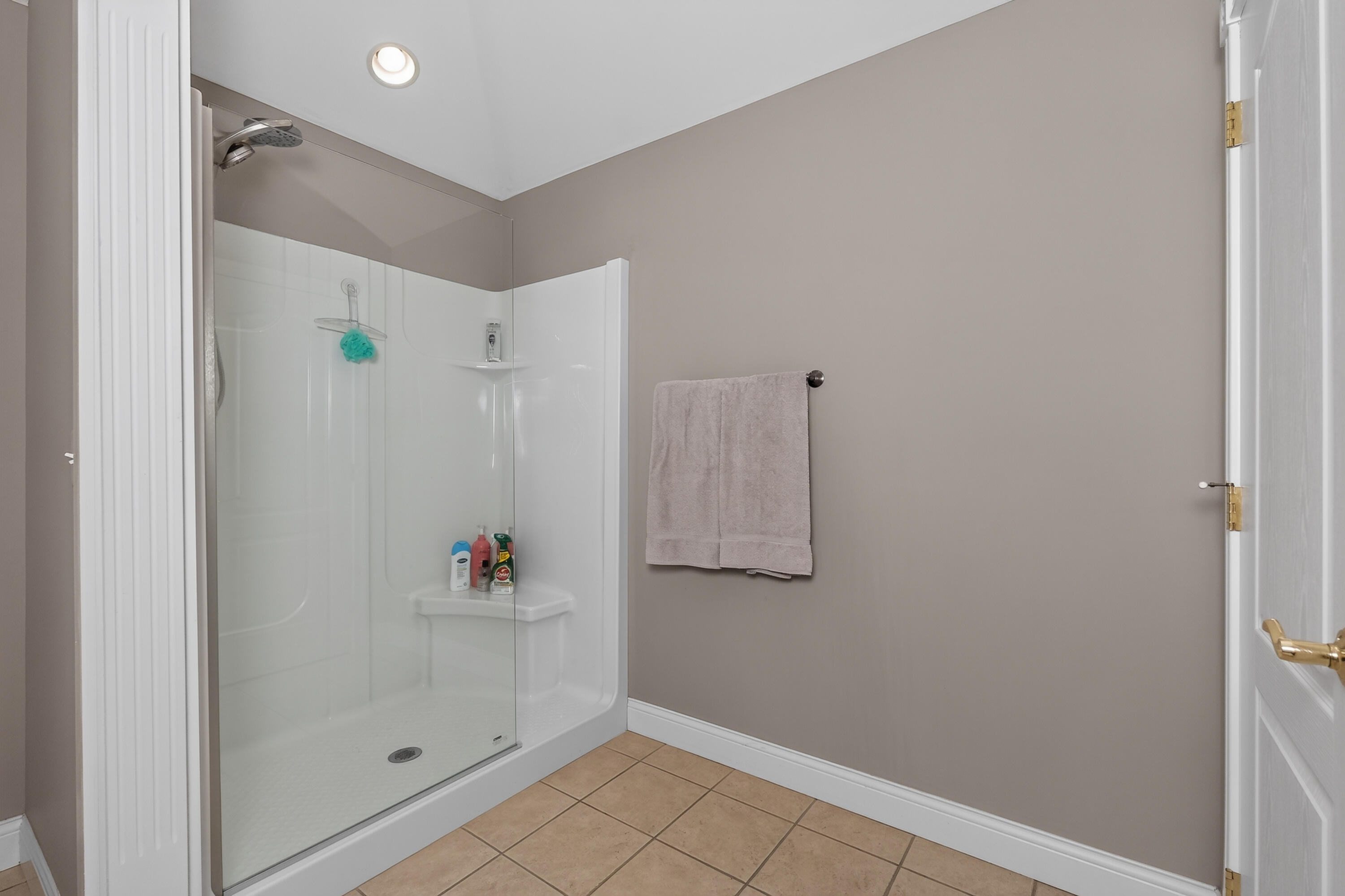 102 Harbour Pointe Drive Property Photo 35