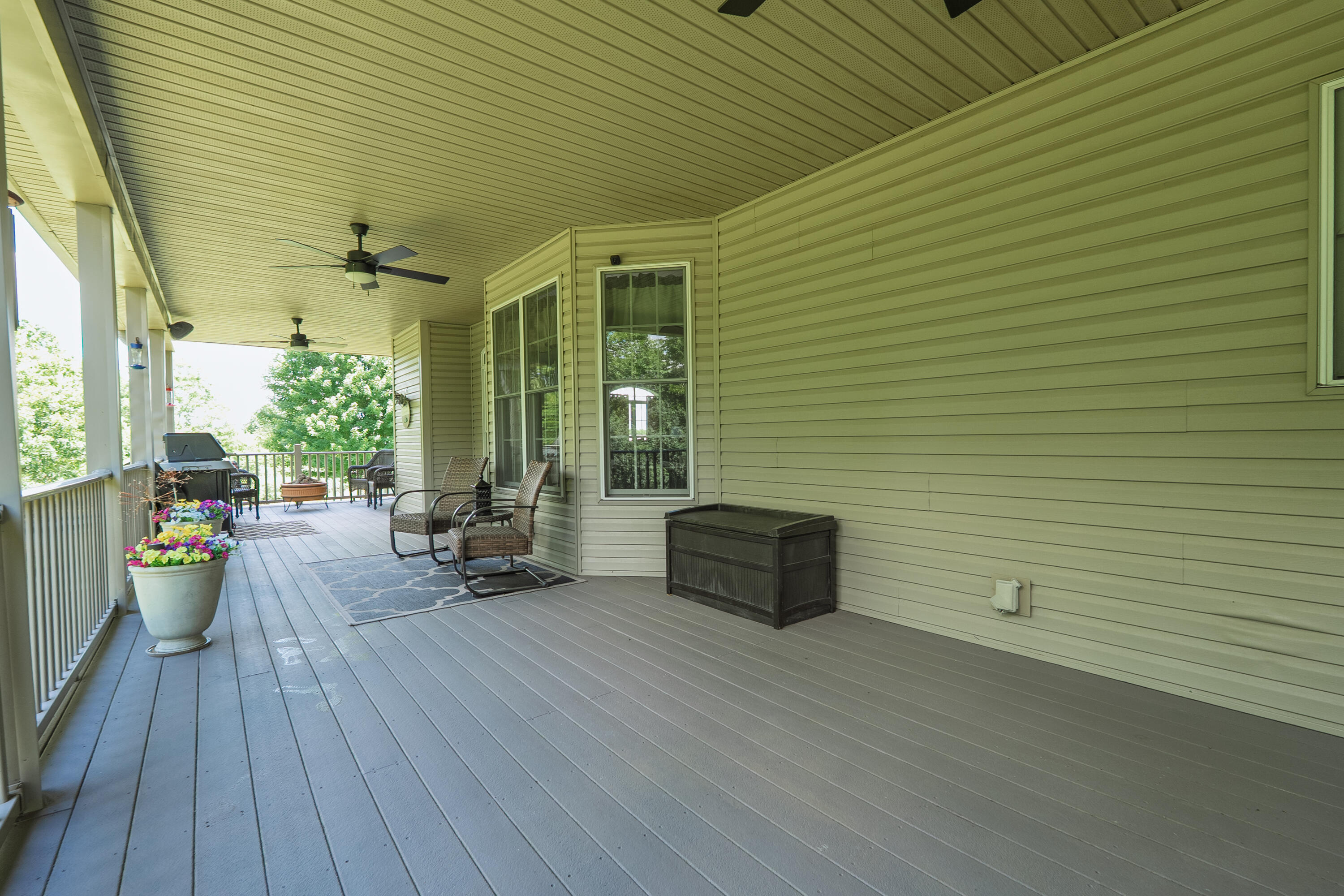 102 Harbour Pointe Drive Property Photo 42
