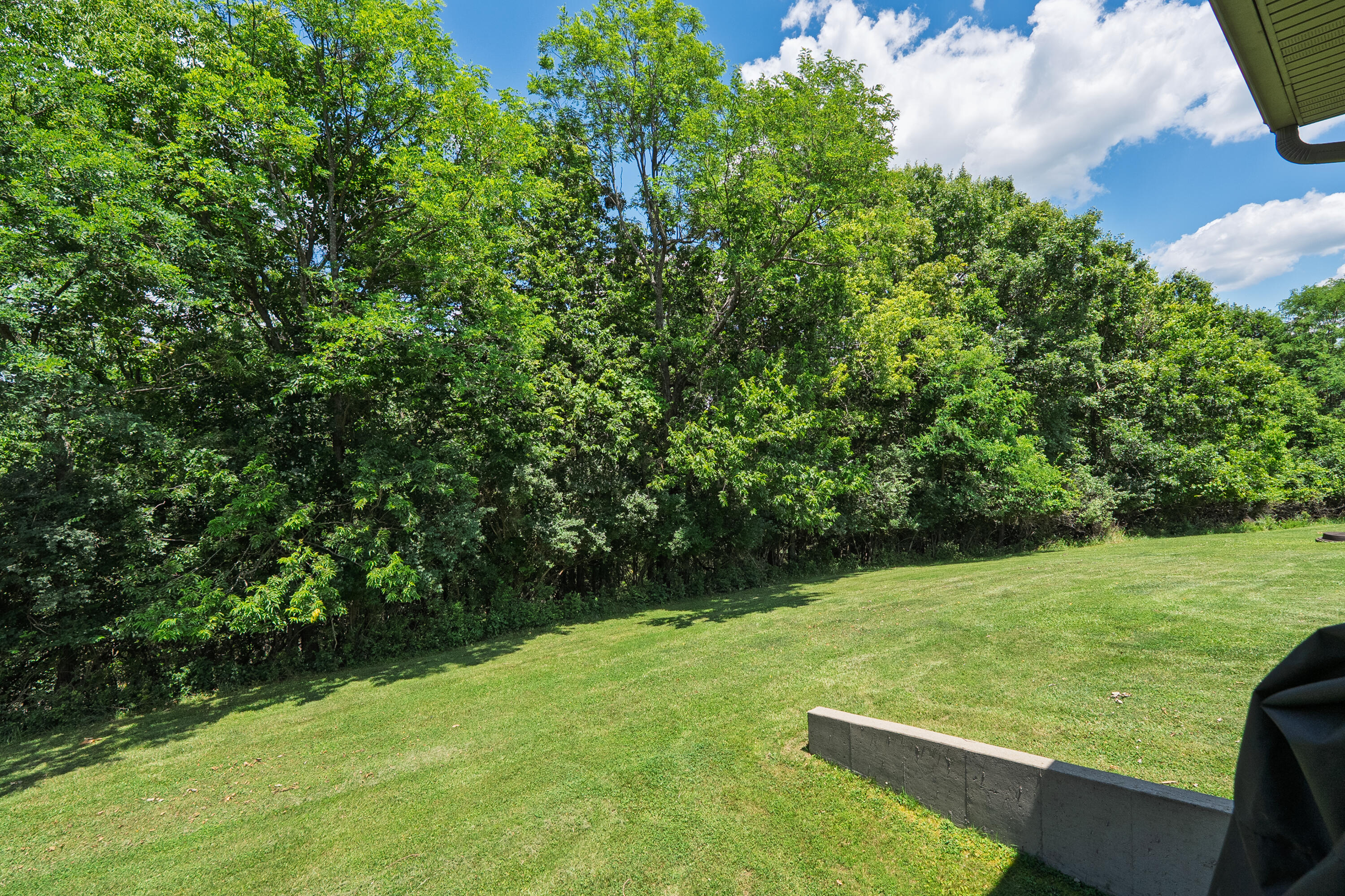 102 Harbour Pointe Drive Property Photo 46