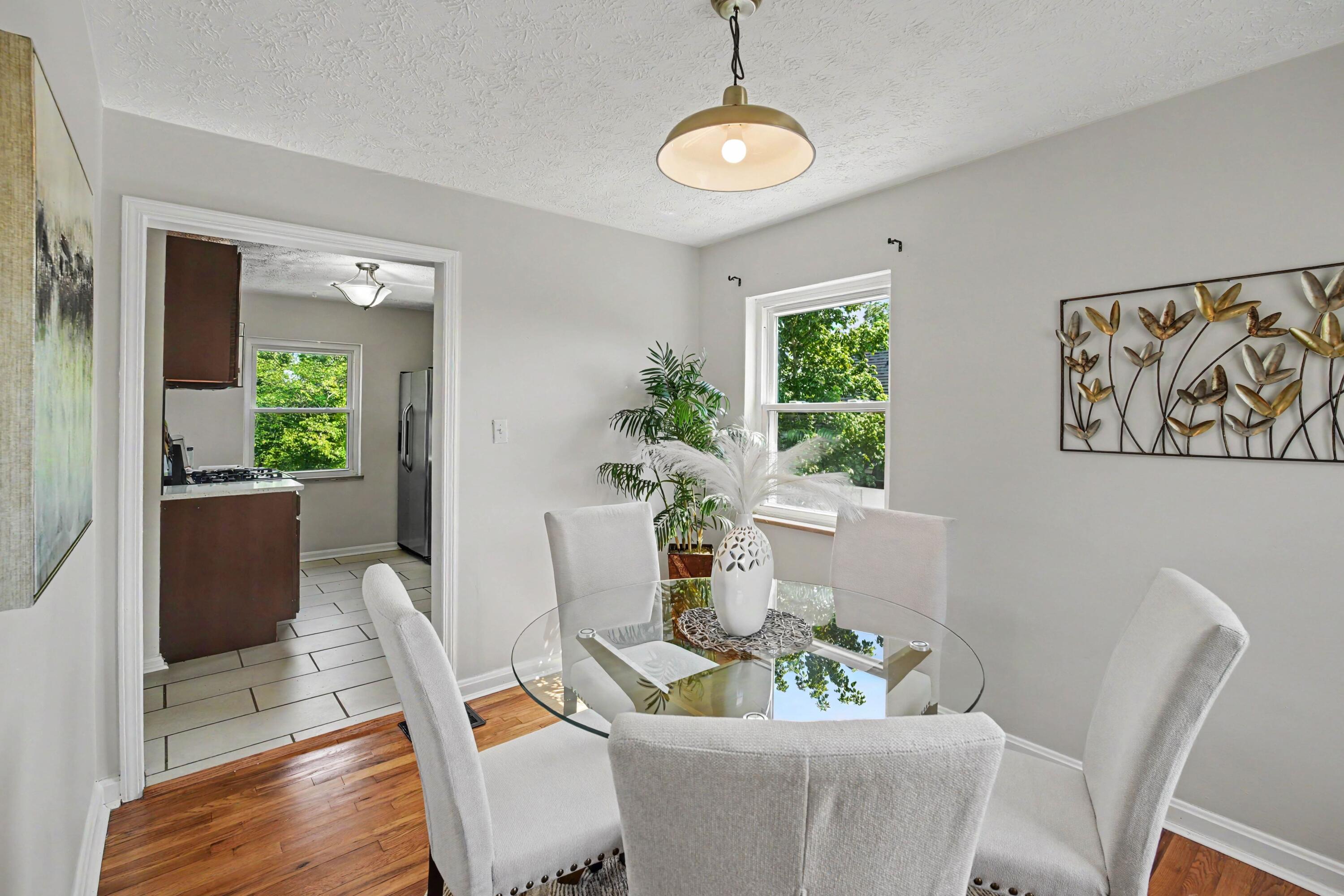 340 Bonnie Leslie Avenue Property Photo 6