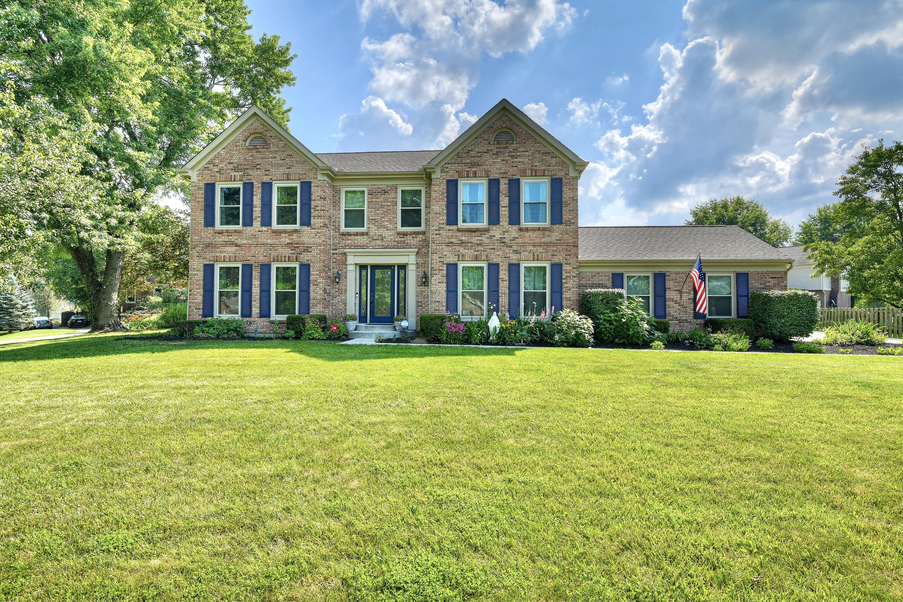 10392 Lanes End Circle Property Photo 2