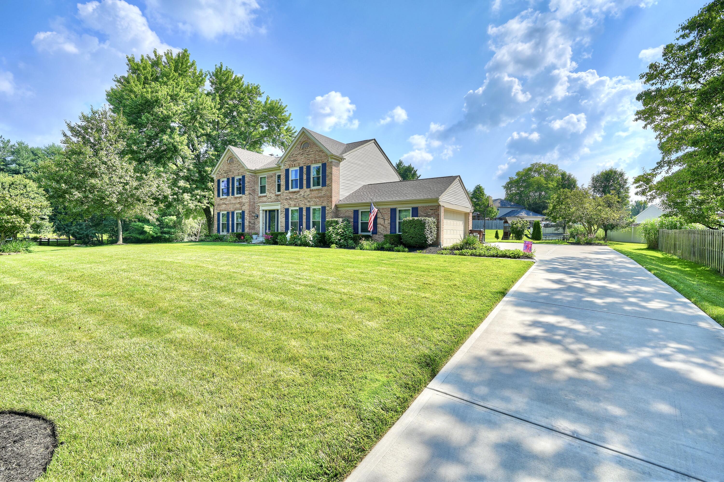 10392 Lanes End Circle Property Photo 3
