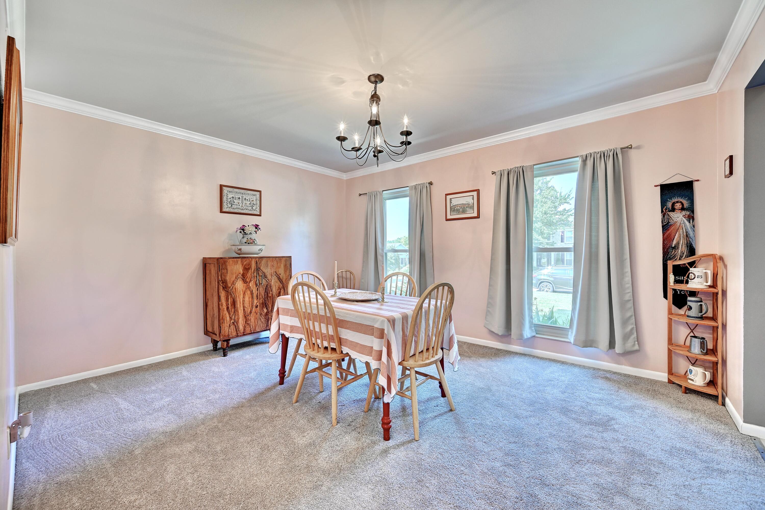 10392 Lanes End Circle Property Photo 8