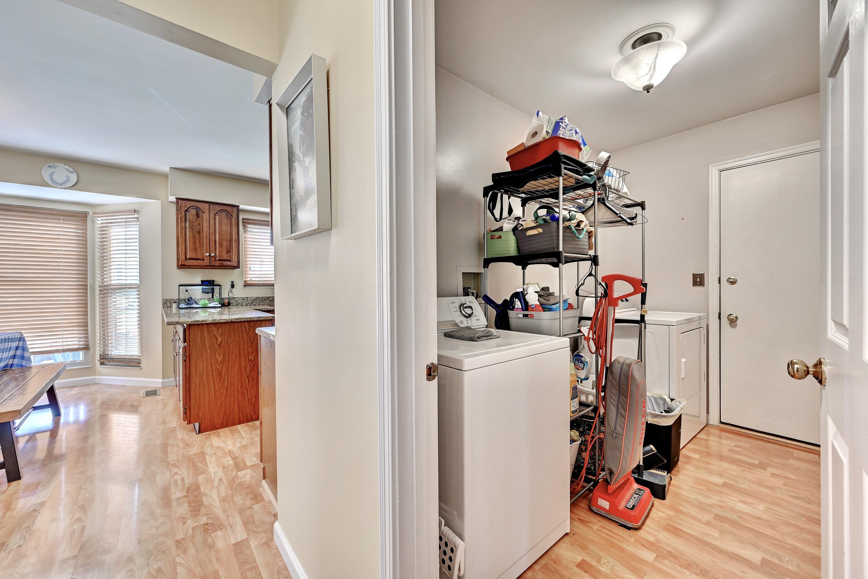 10392 Lanes End Circle Property Photo 12