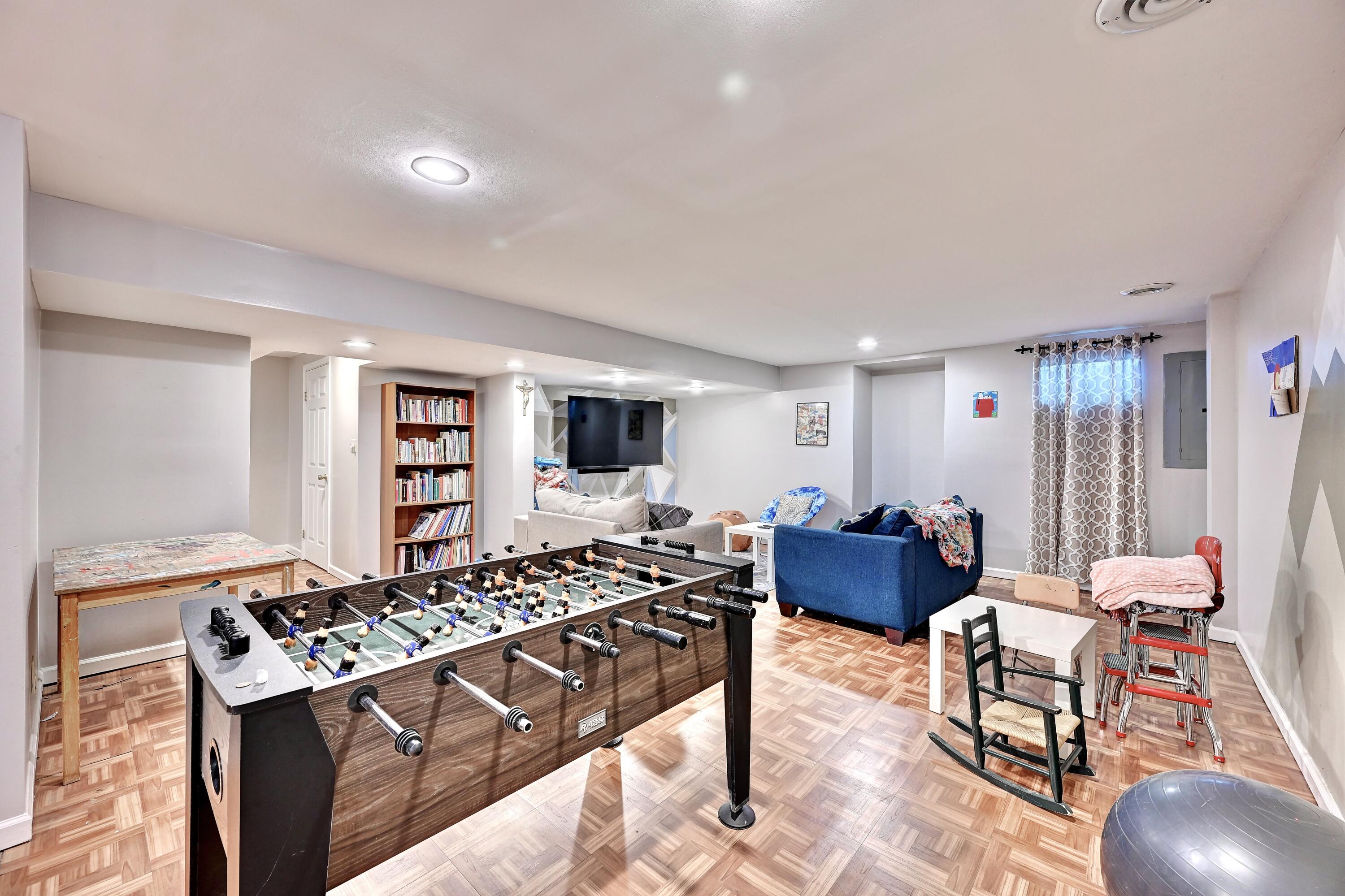 10392 Lanes End Circle Property Photo 26