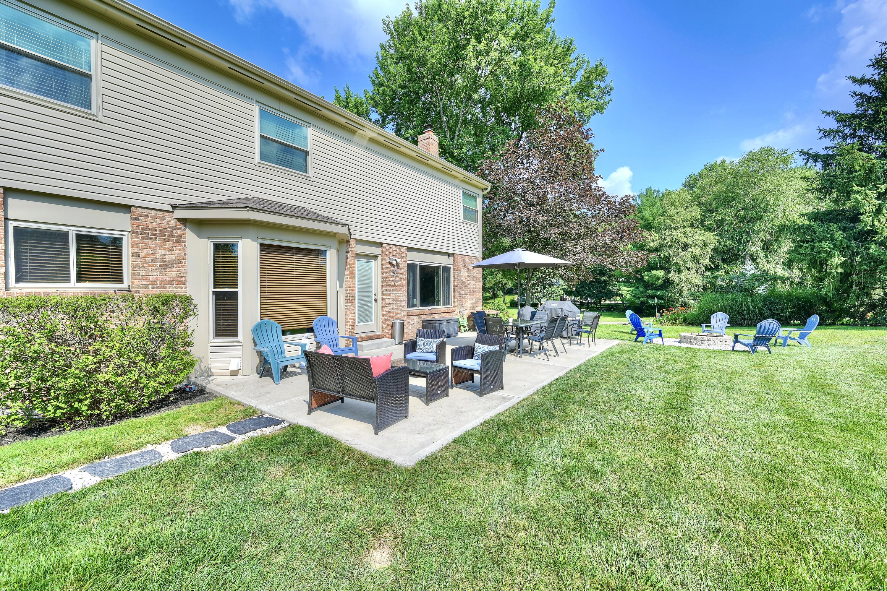 10392 Lanes End Circle Property Photo 31