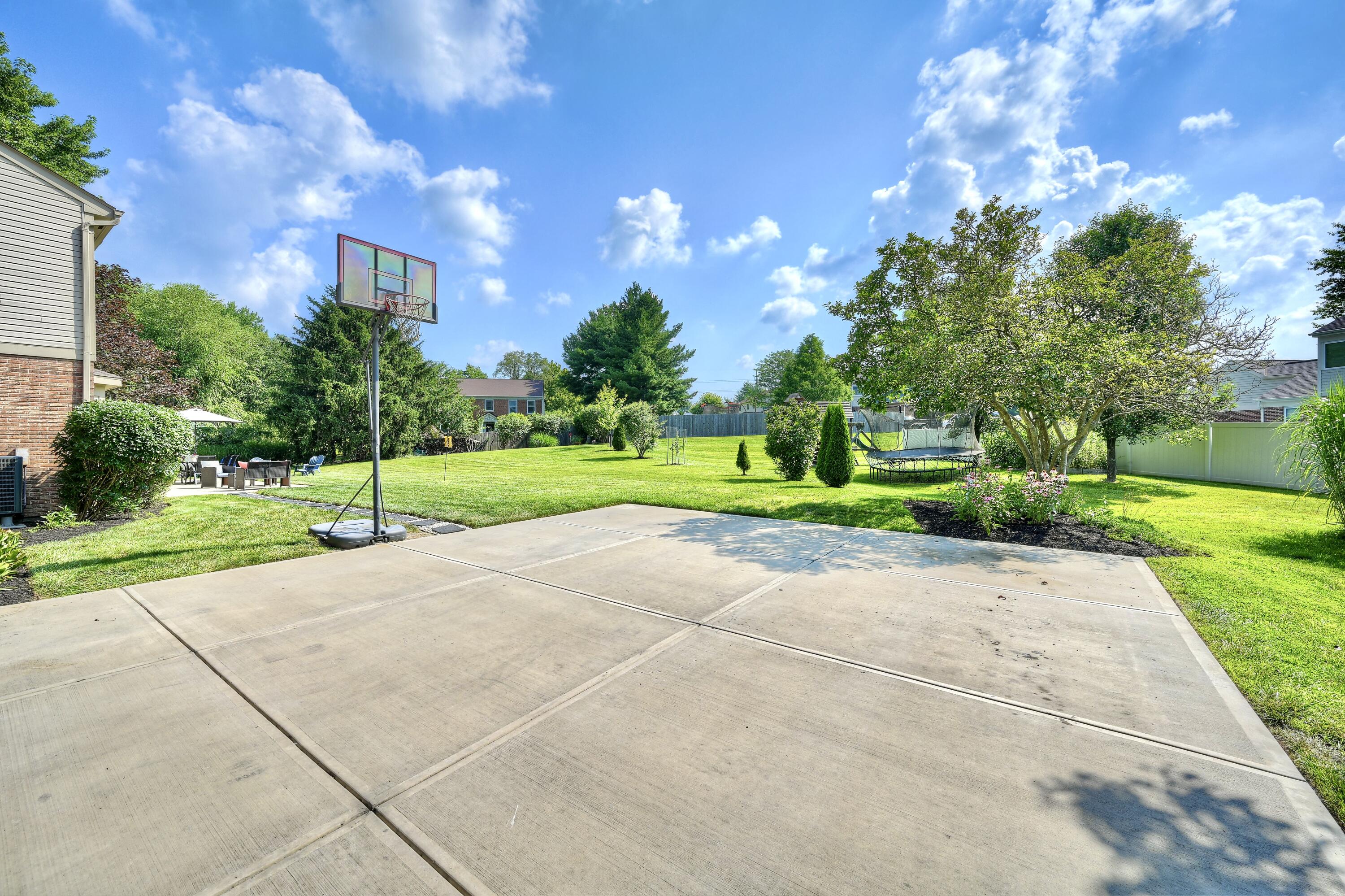 10392 Lanes End Circle Property Photo 34