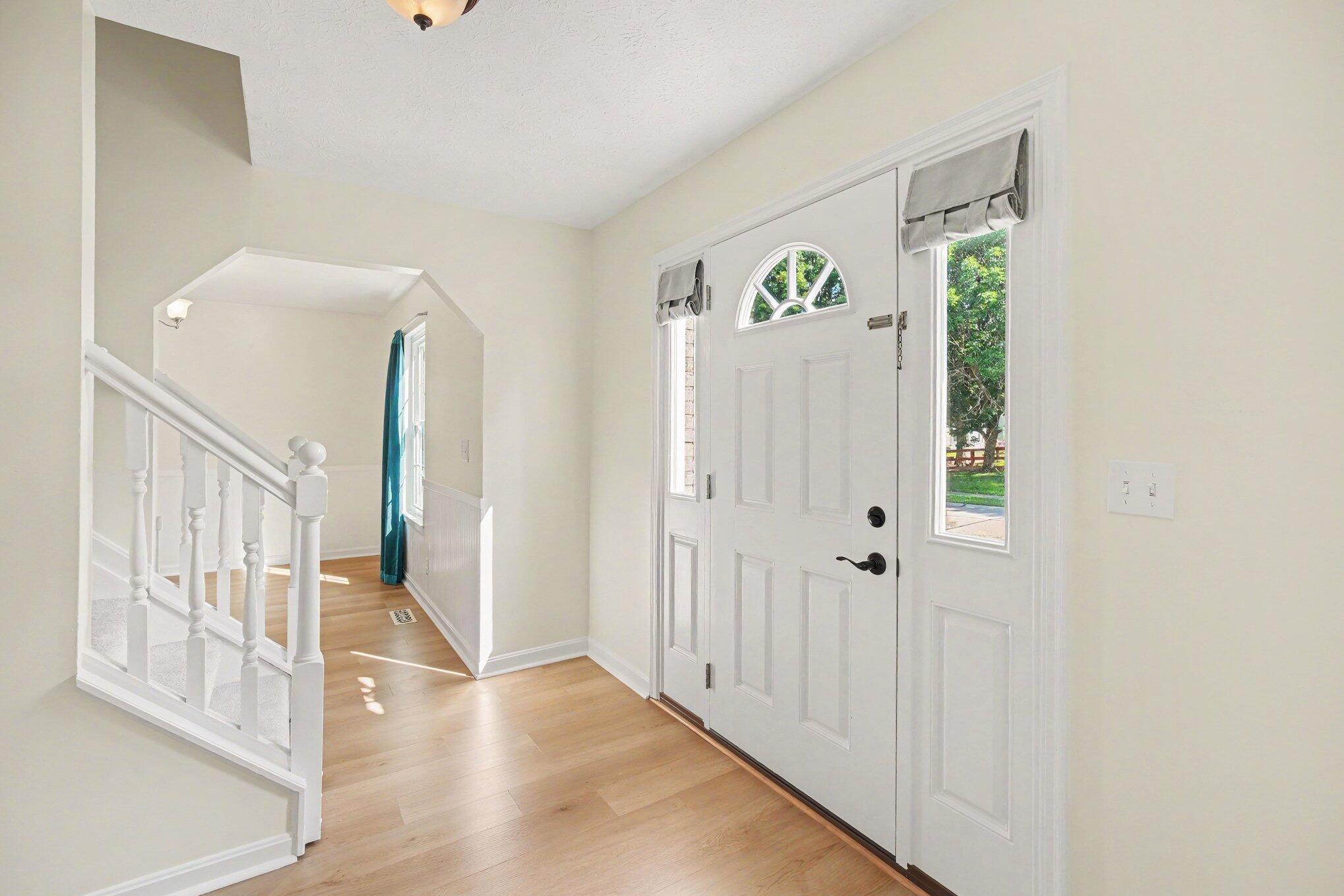 7412 Indian Ridge Way Property Photo 3