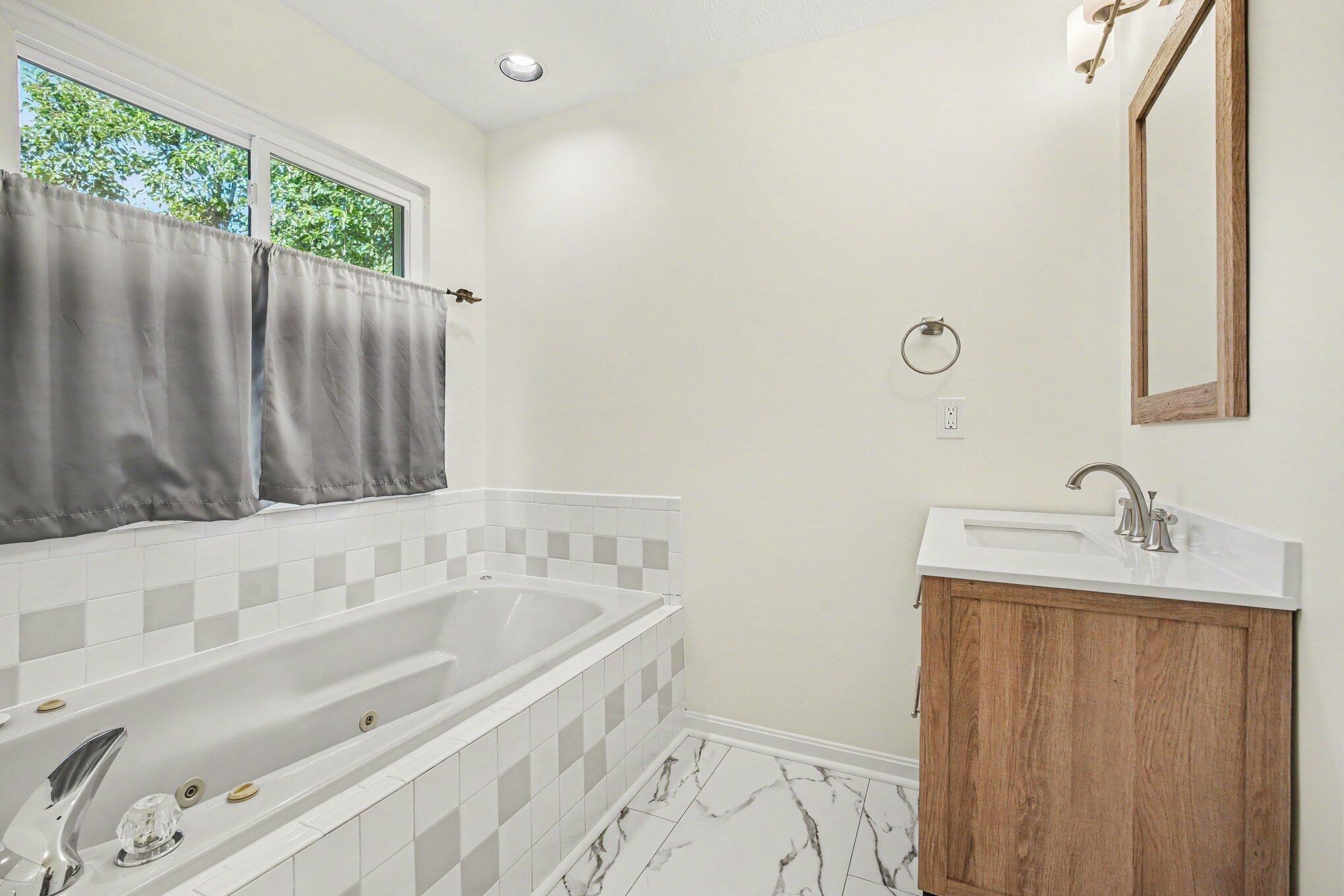 7412 Indian Ridge Way Property Photo 19