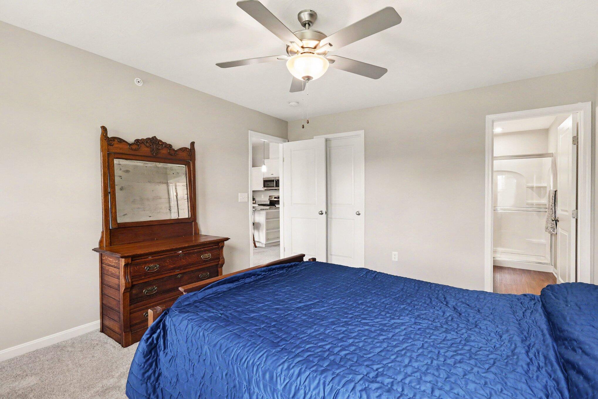 2526 Elyria Court Property Photo 9