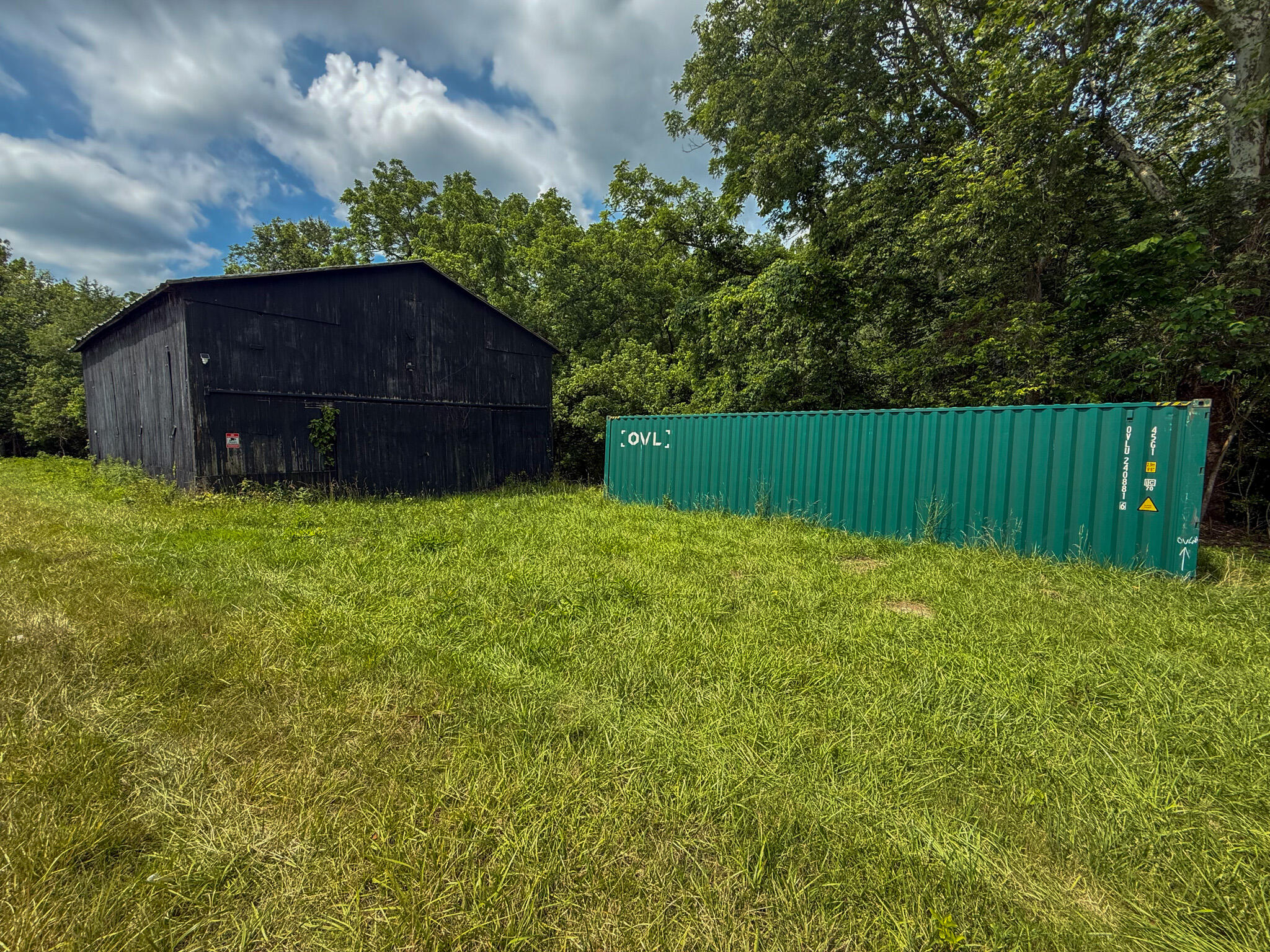 9102 Kentontown Road Property Photo 3