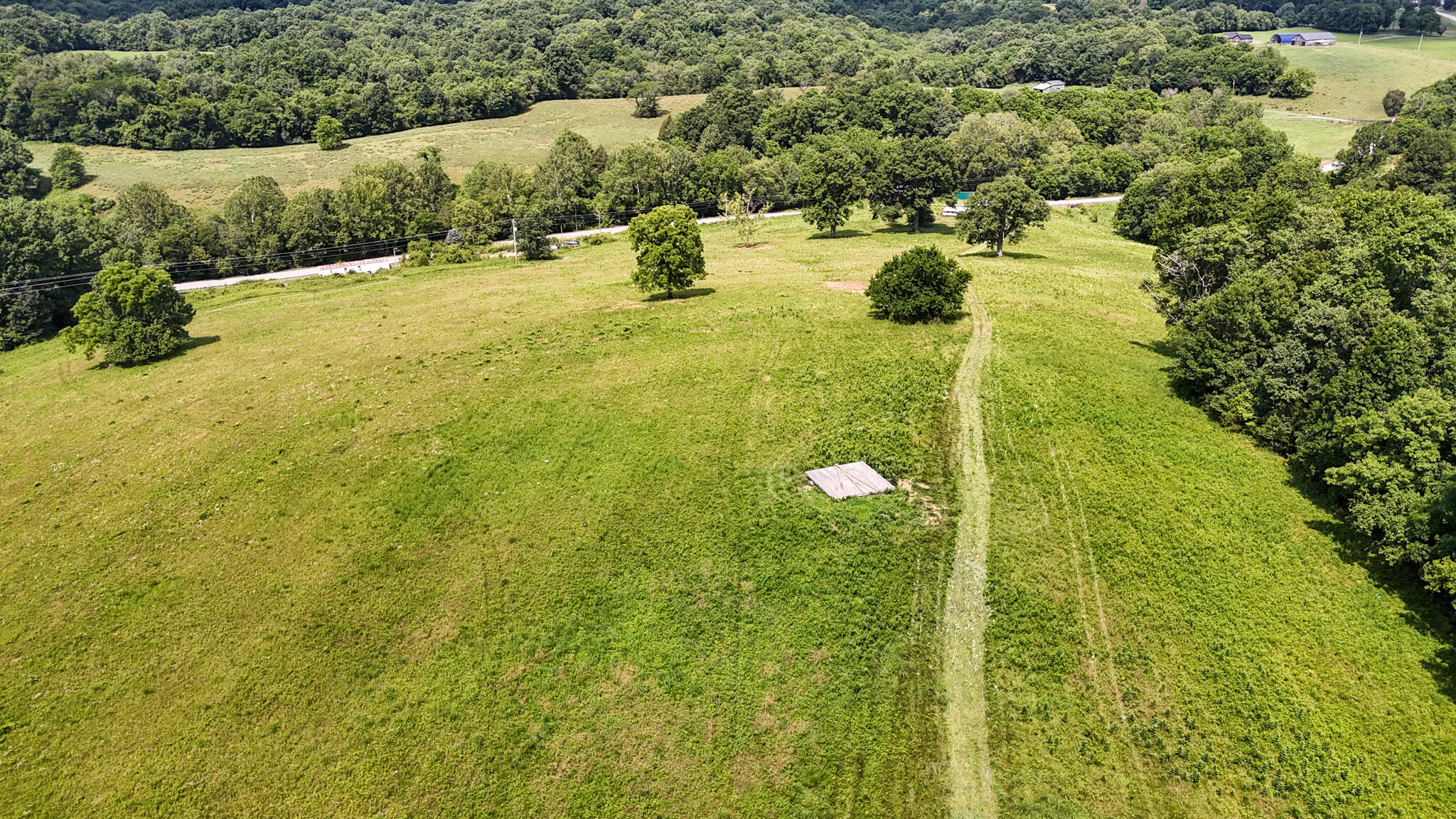 9102 Kentontown Road Property Photo 16