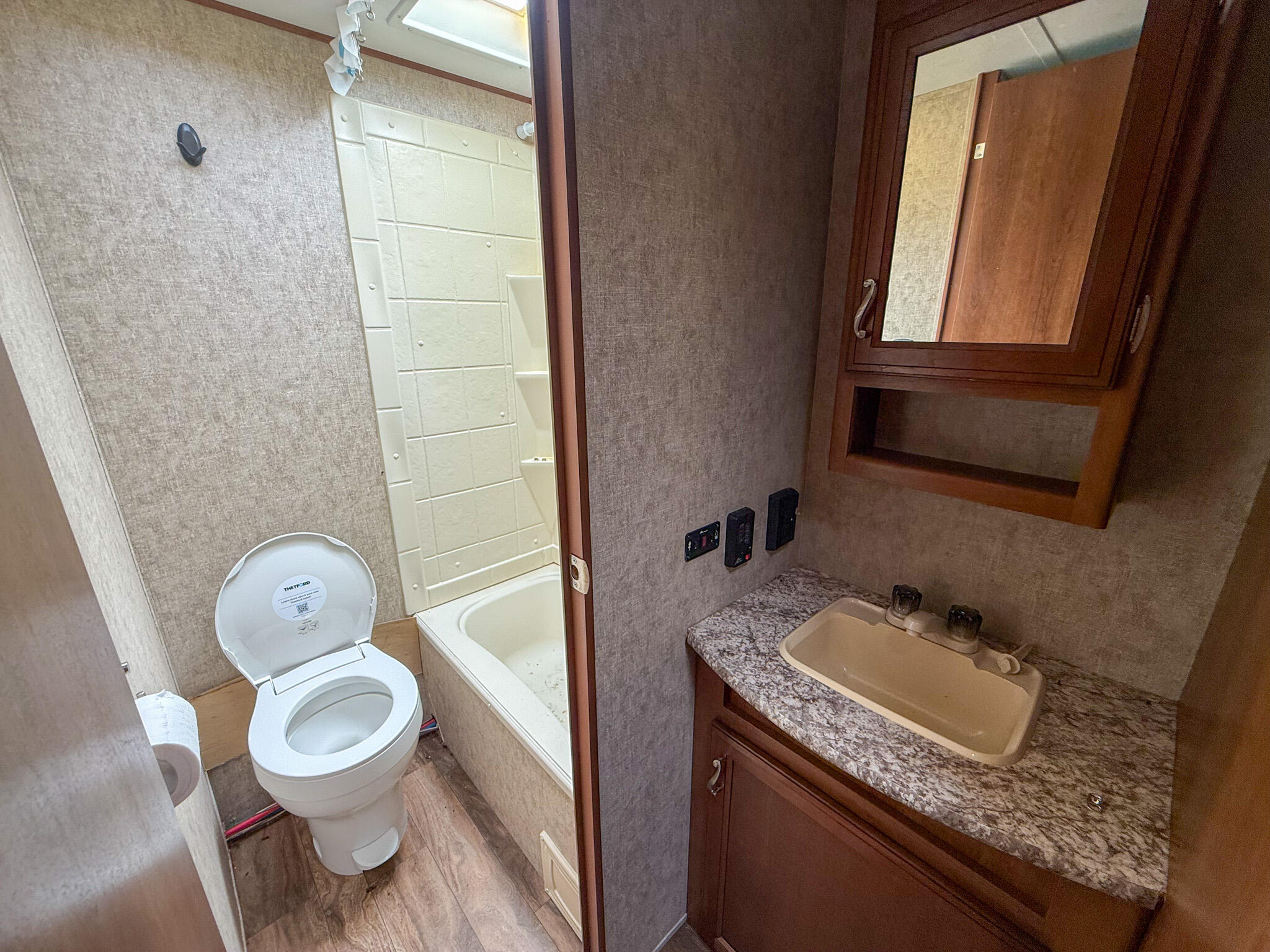 9102 Kentontown Road Property Photo 27