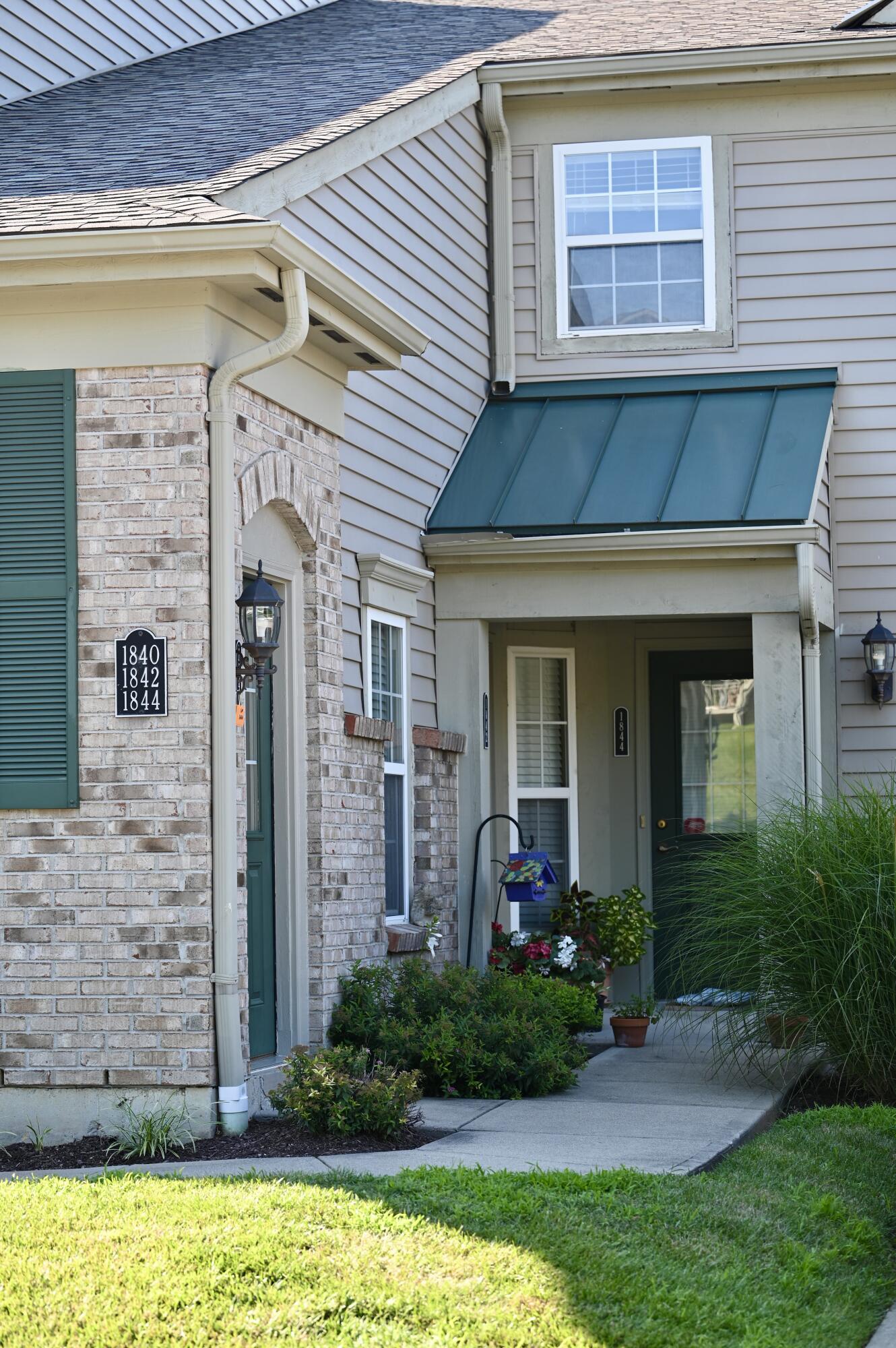 1840 Mimosa Trail Property Photo 2