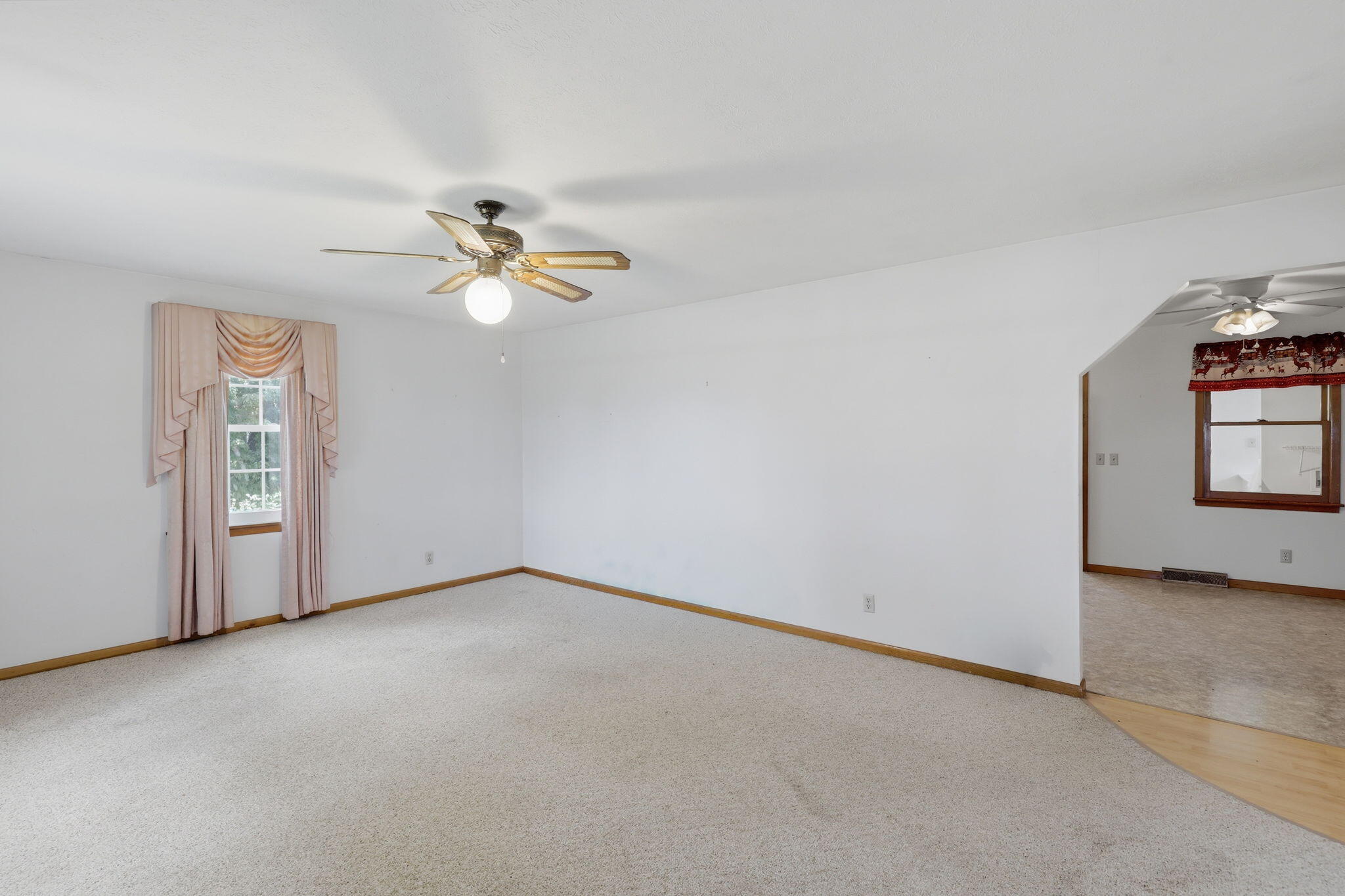 525 Chipman Ridge Road Property Photo 5