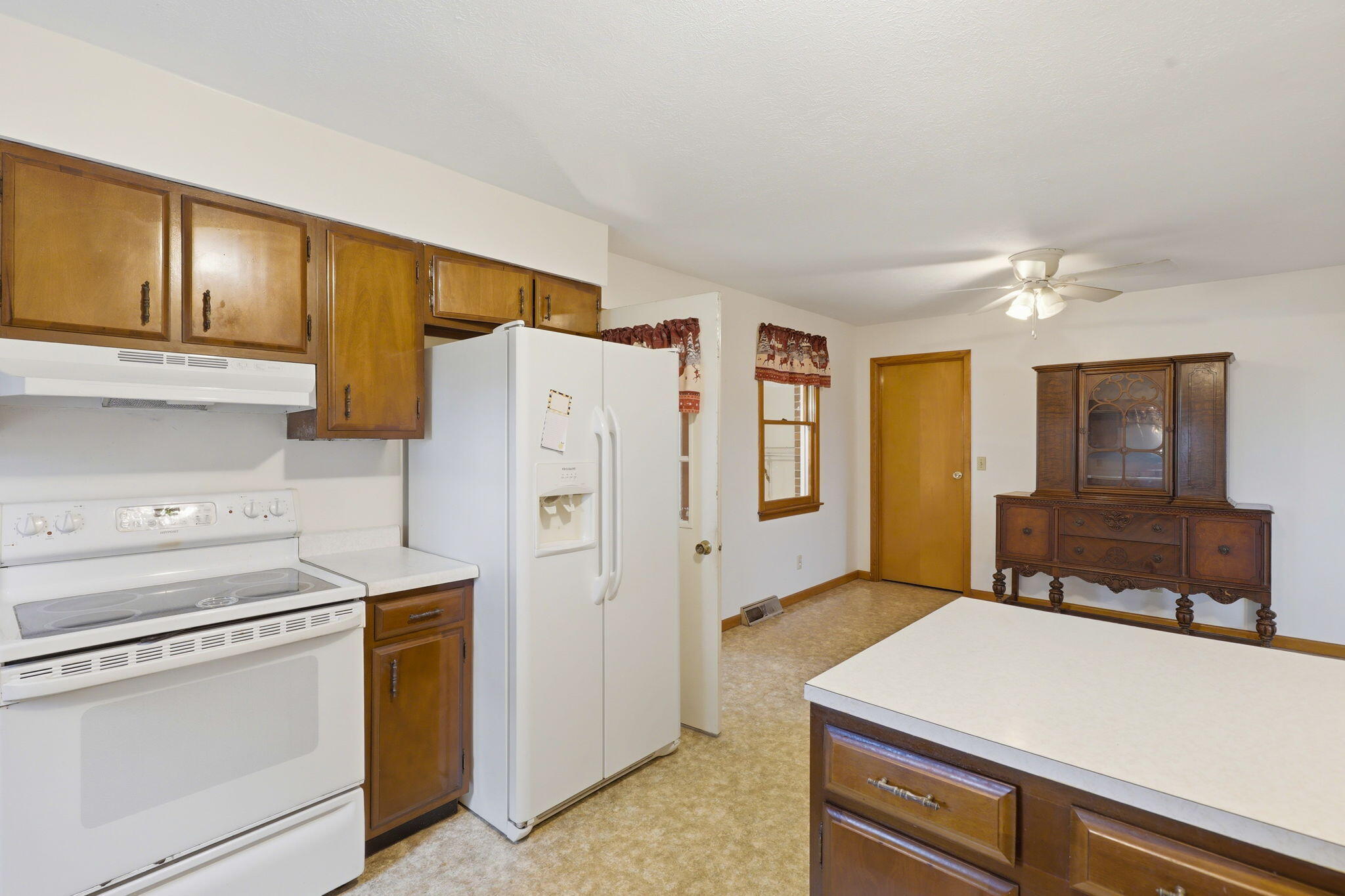525 Chipman Ridge Road Property Photo 9