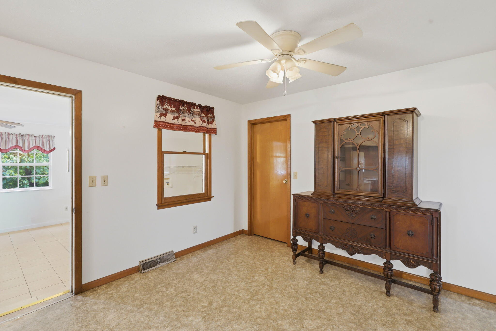 525 Chipman Ridge Road Property Photo 10