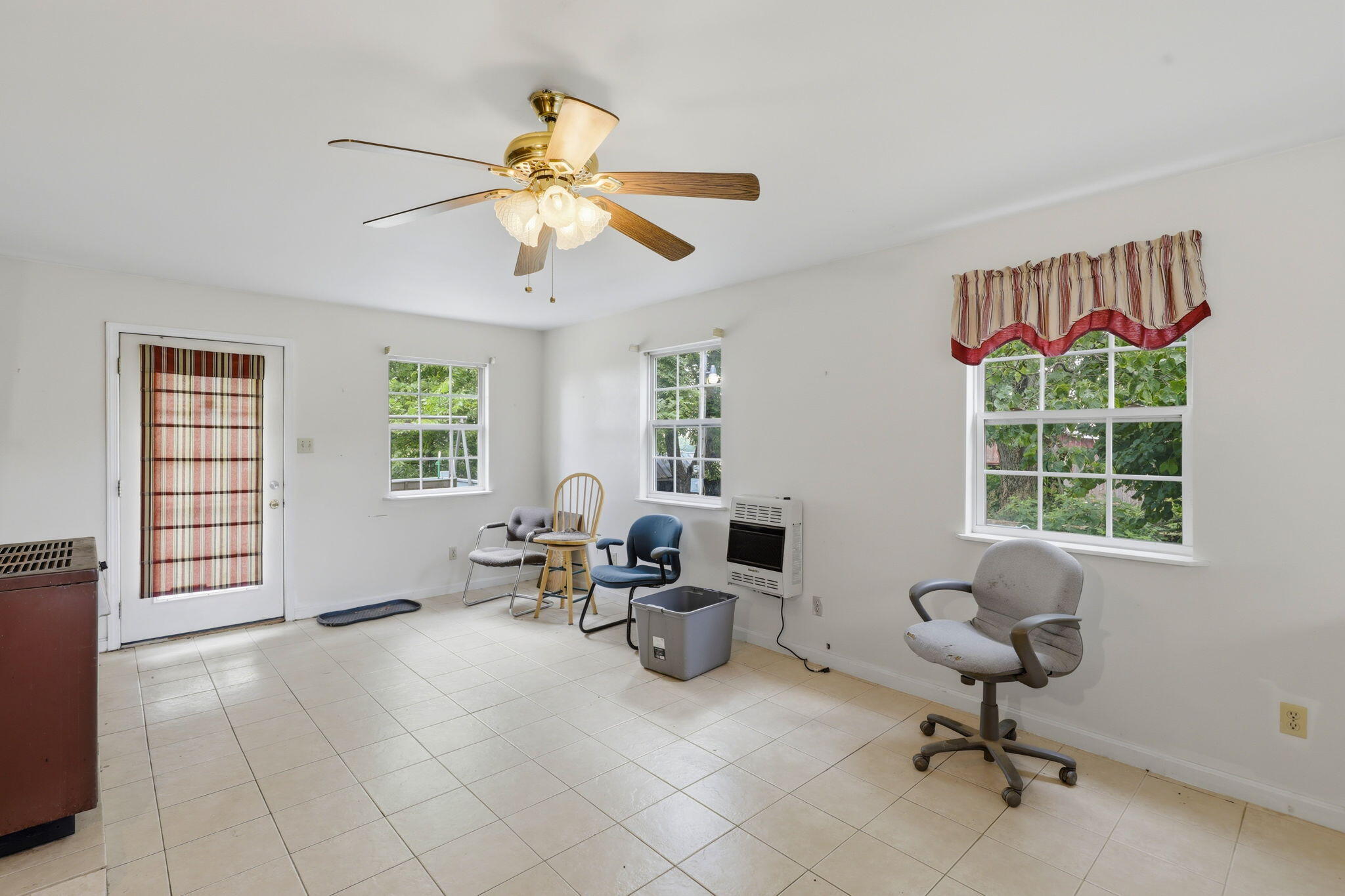 525 Chipman Ridge Road Property Photo 12
