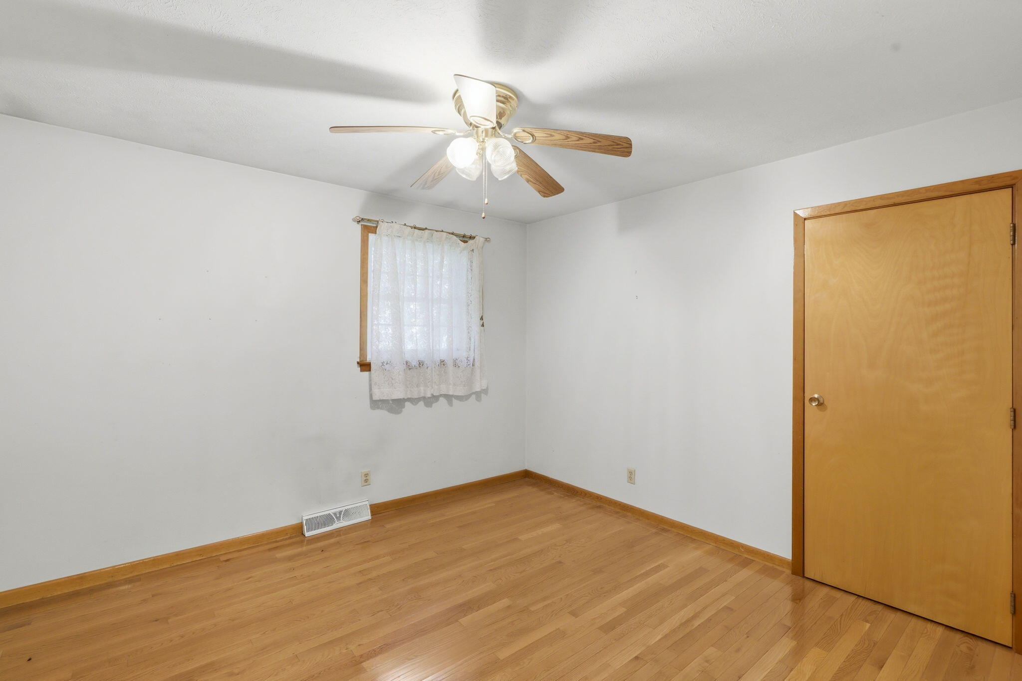 525 Chipman Ridge Road Property Photo 16