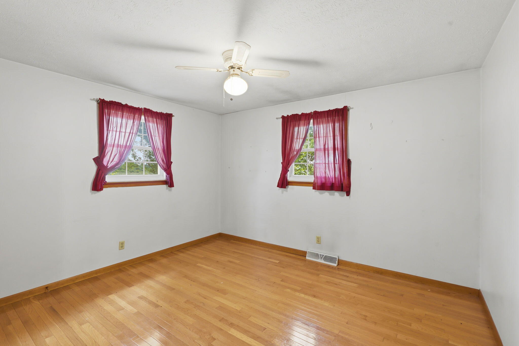 525 Chipman Ridge Road Property Photo 22