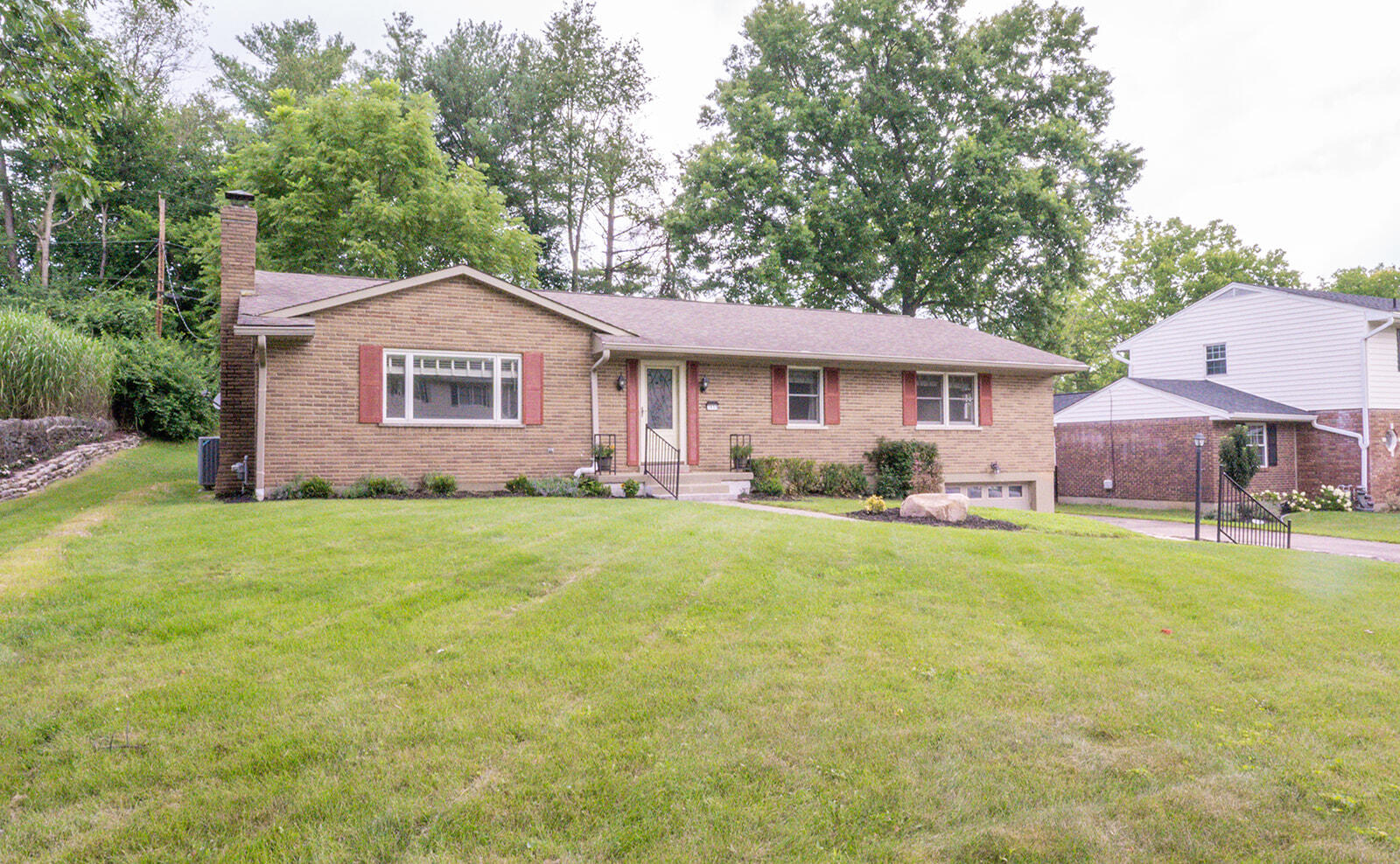 2930 Campus Drive Property Photo 4