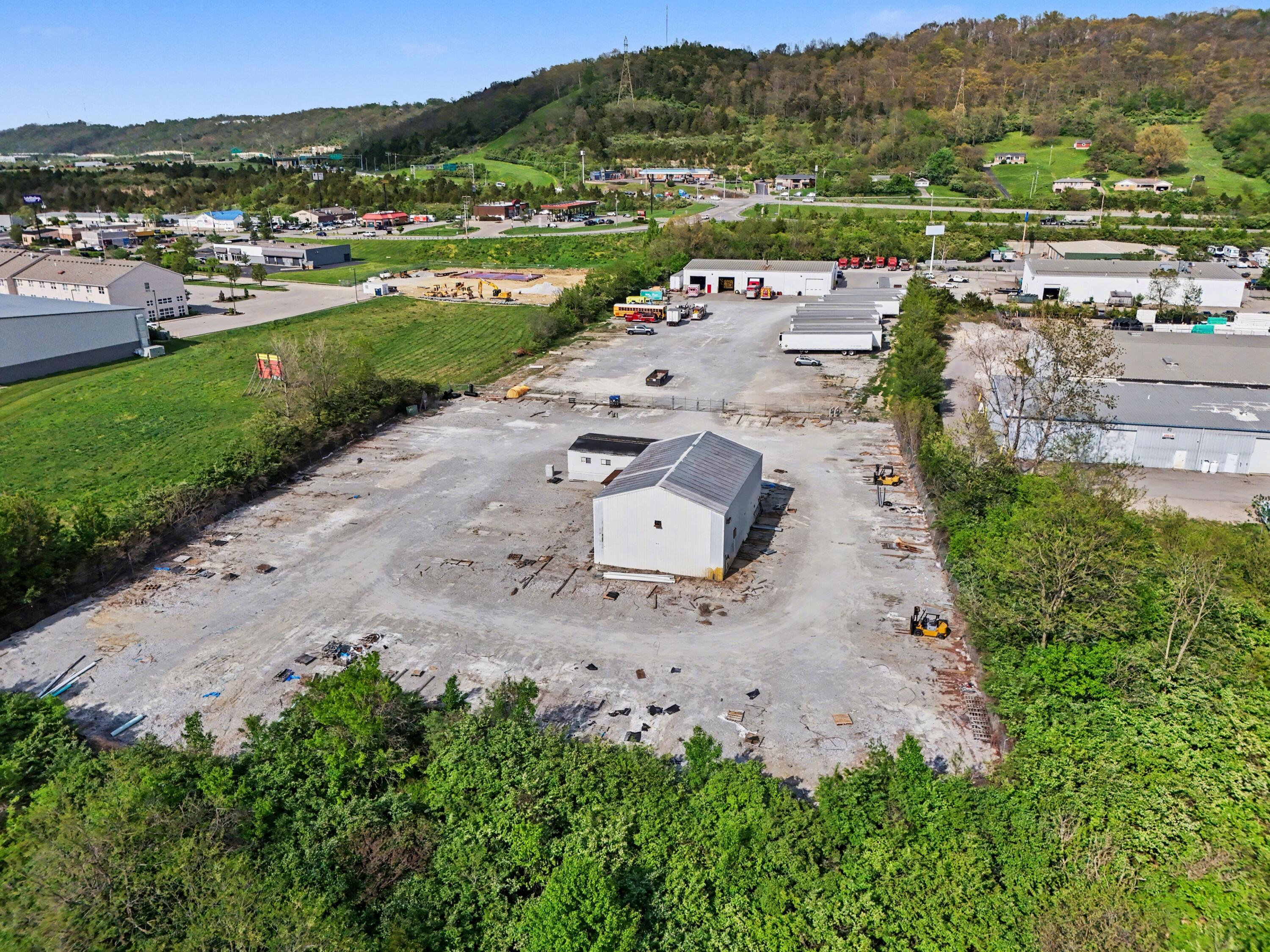 98 Jolly Industrial Park Drive Property Photo 4