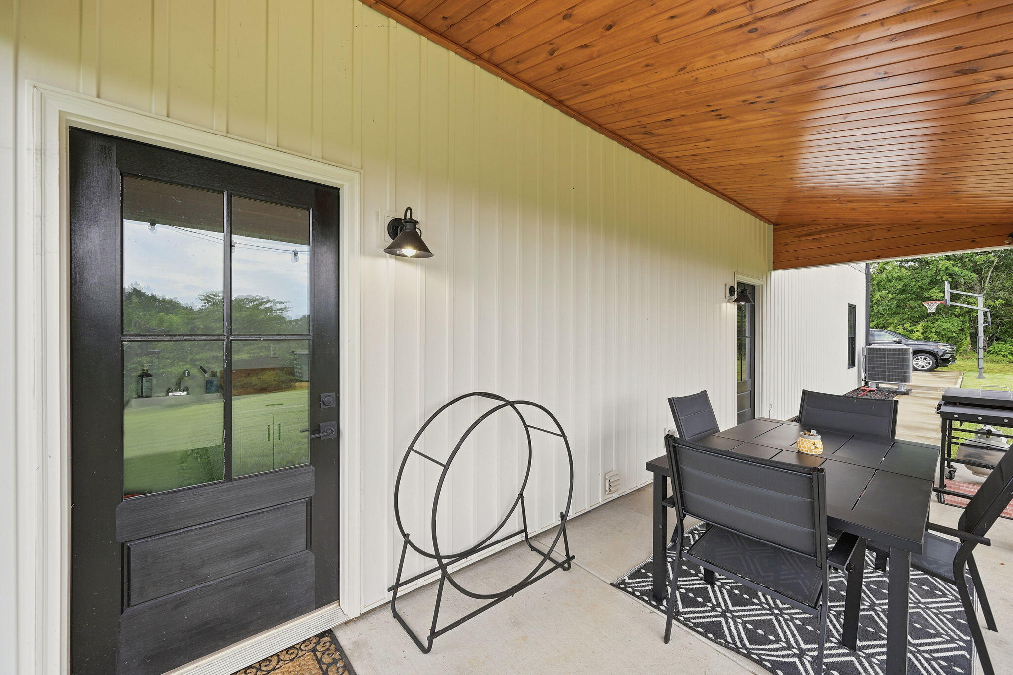 400 Stringtown Road Property Photo 32