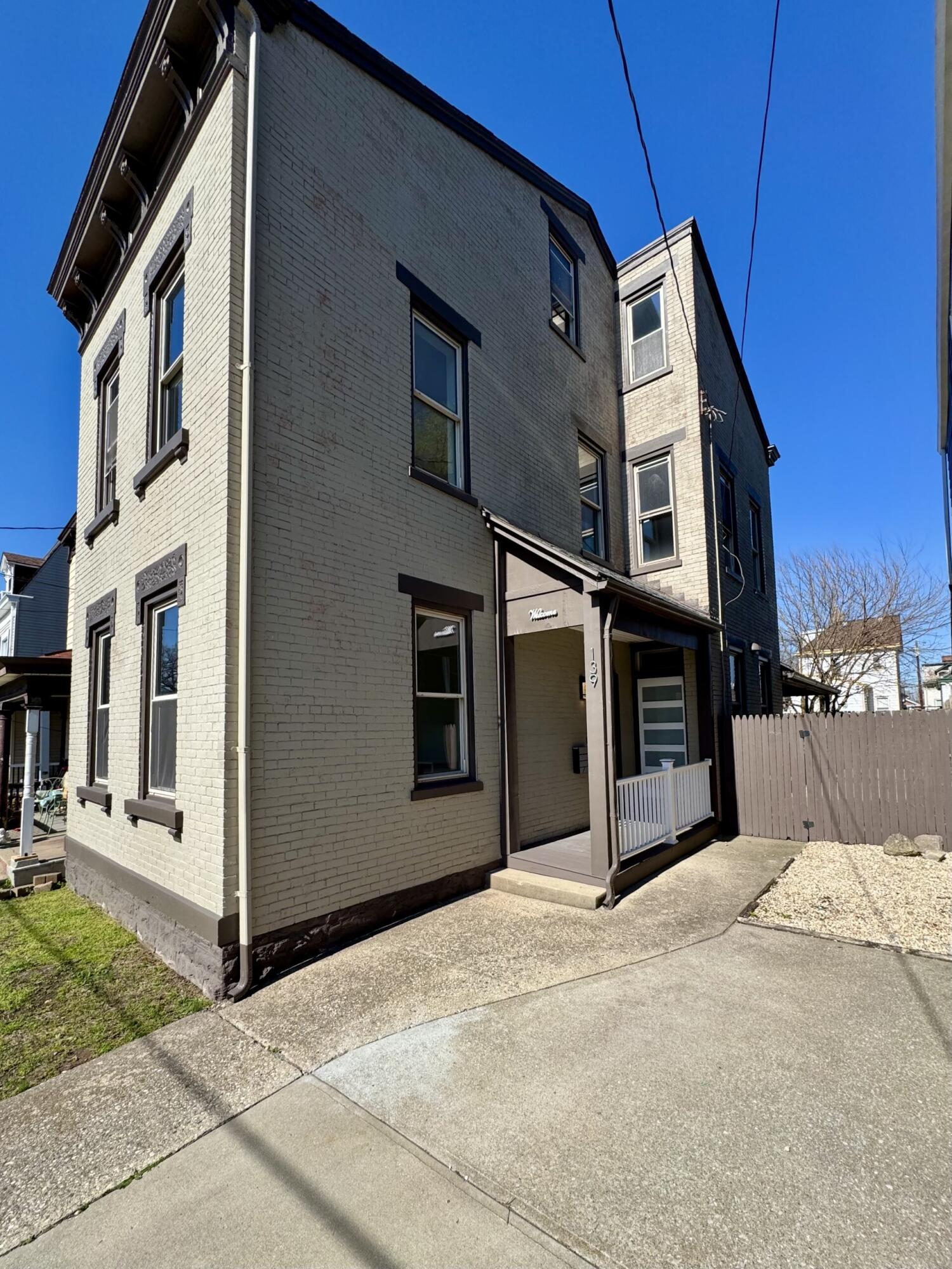 139 Washington Avenue Property Photo 2