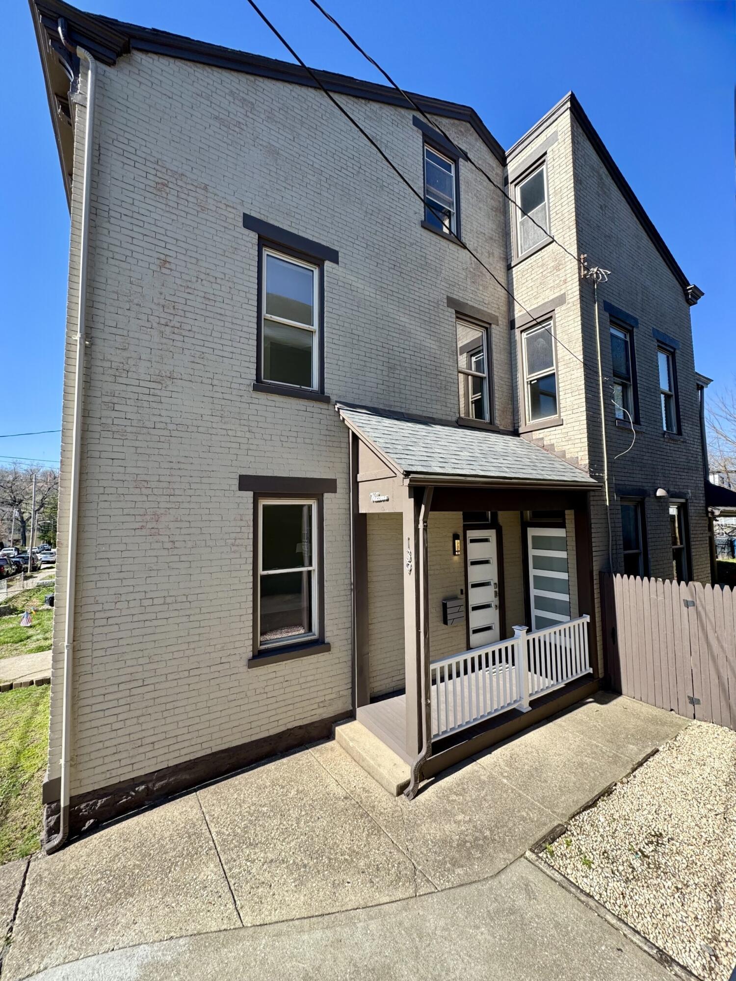 139 Washington Avenue Property Photo 3