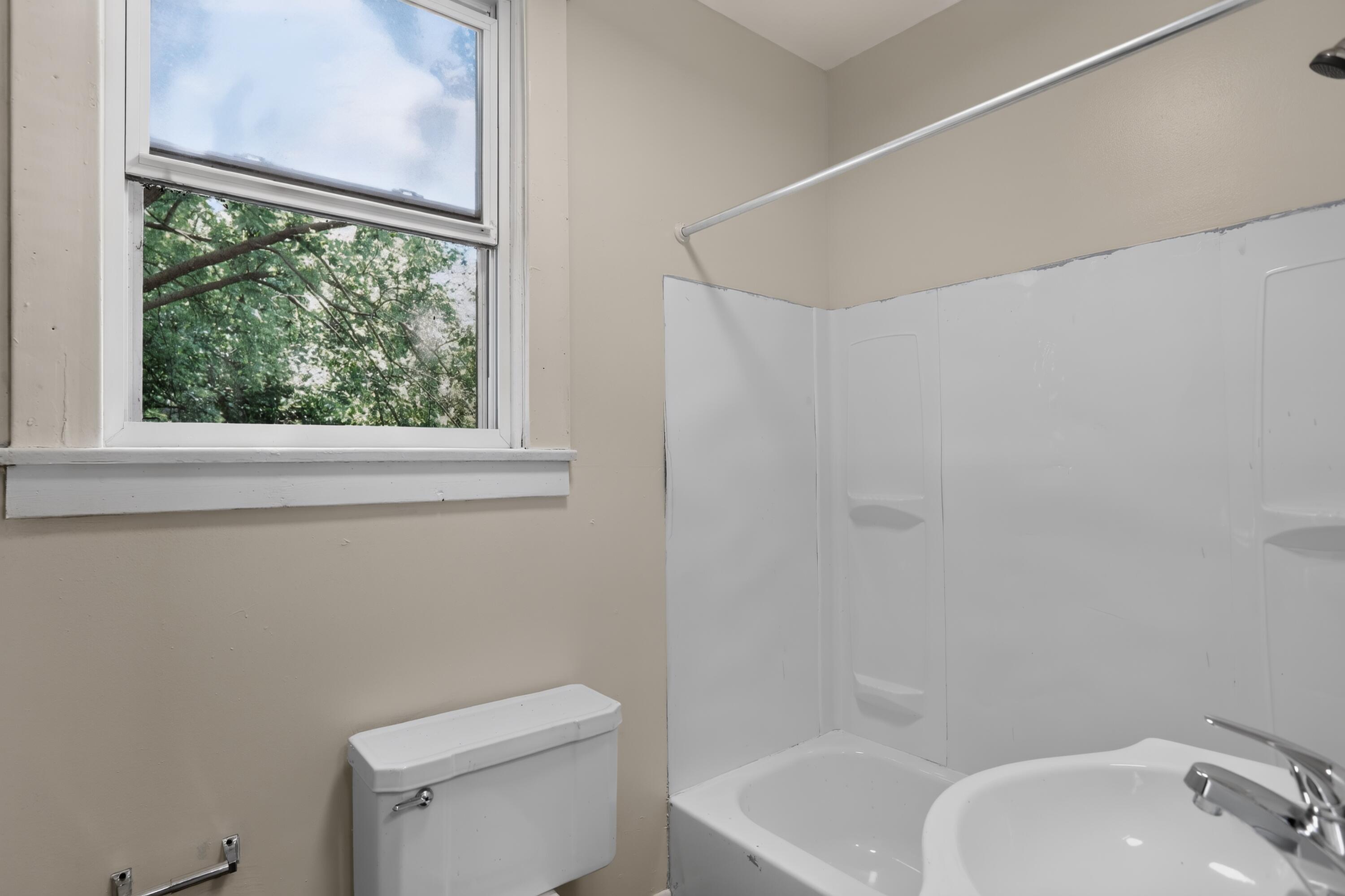 1518 Eastern Avenue Property Photo 23