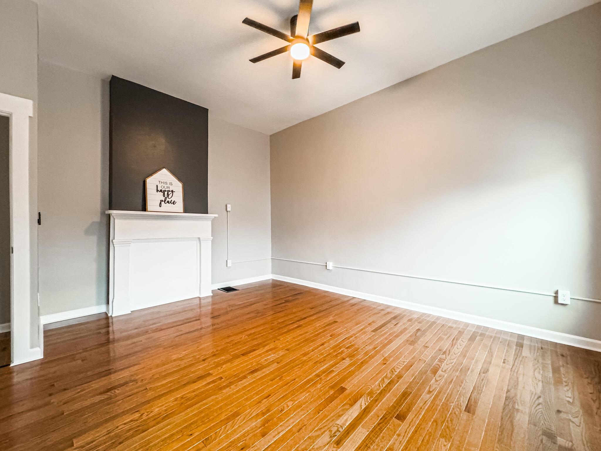 1124 Lee Street Property Photo 19